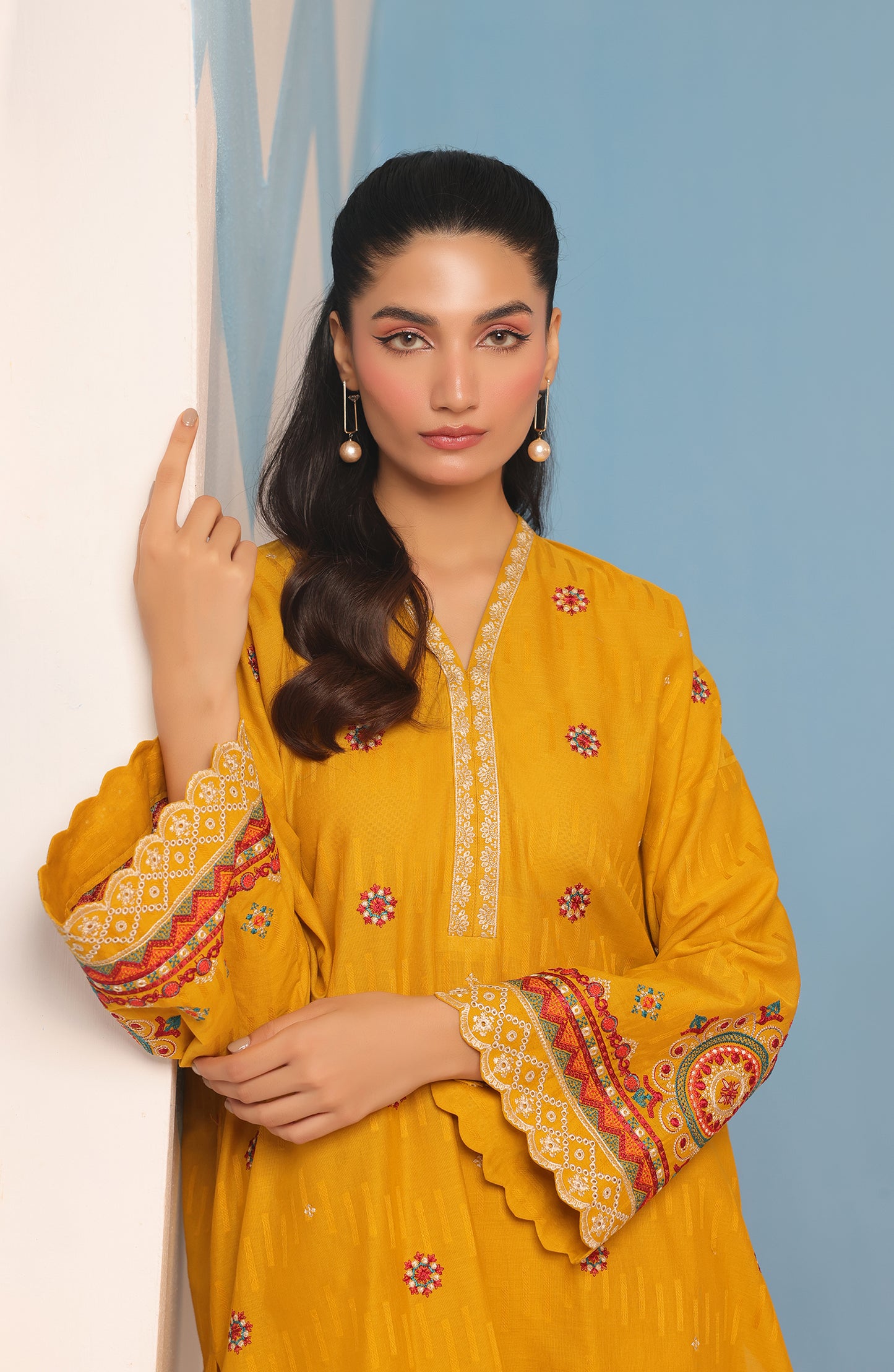 Stitched 2 Piece Embroidered Jacquard Shirt and Jacquard Pant  (WRHJ23W-2022)