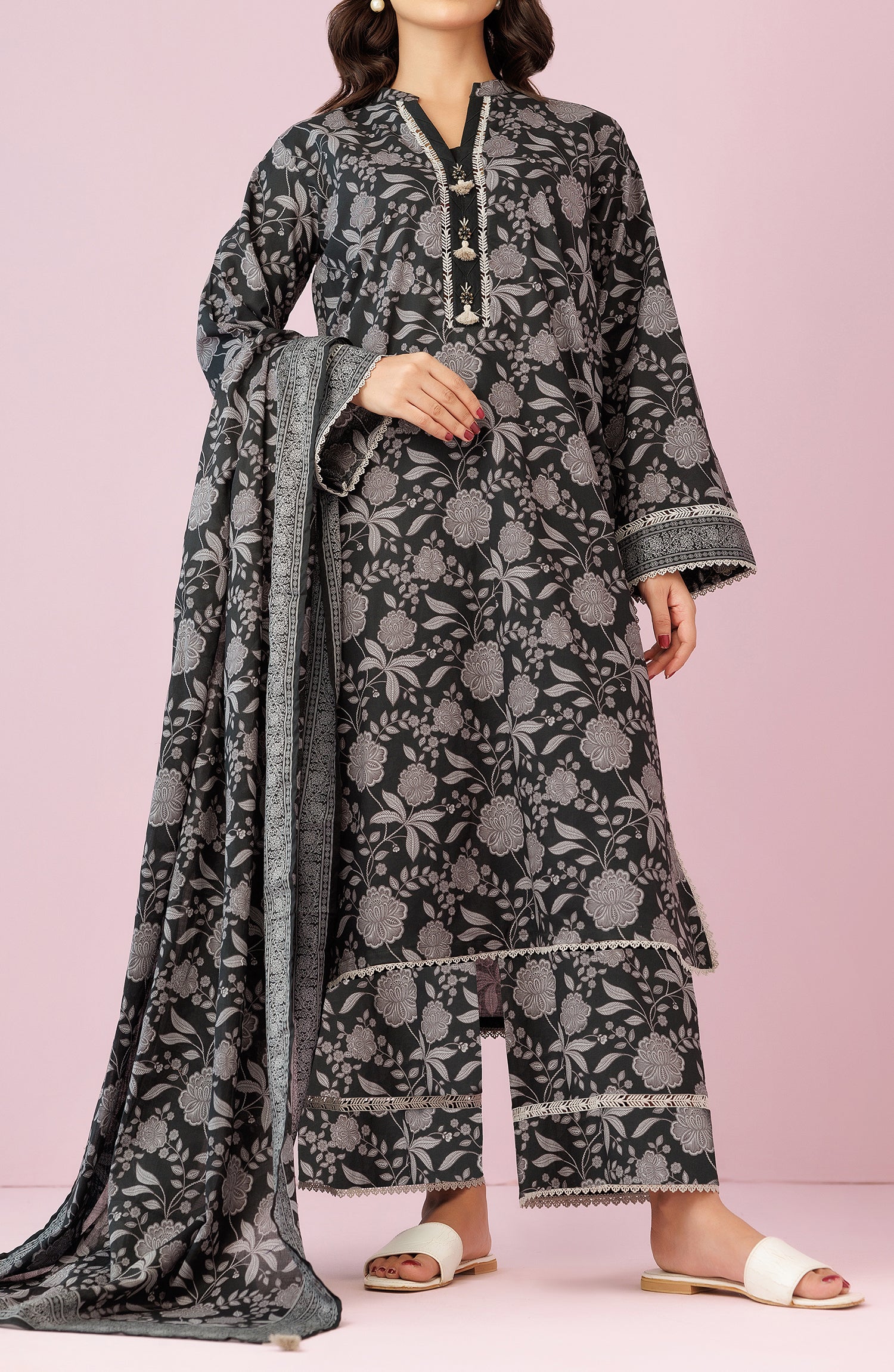 Unstitched 3 Piece Printed Lawn Shirt , Cambric Pant and Lawn Dupatta (OTL-24-421/U BLACK)