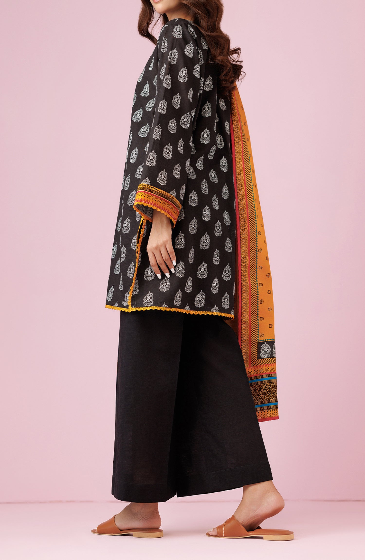 Unstitched 3 Piece Printed Khaddar Shirt , Khaddar Pant and Khaddar Dupatta (OTL-24-183/U BLACK)