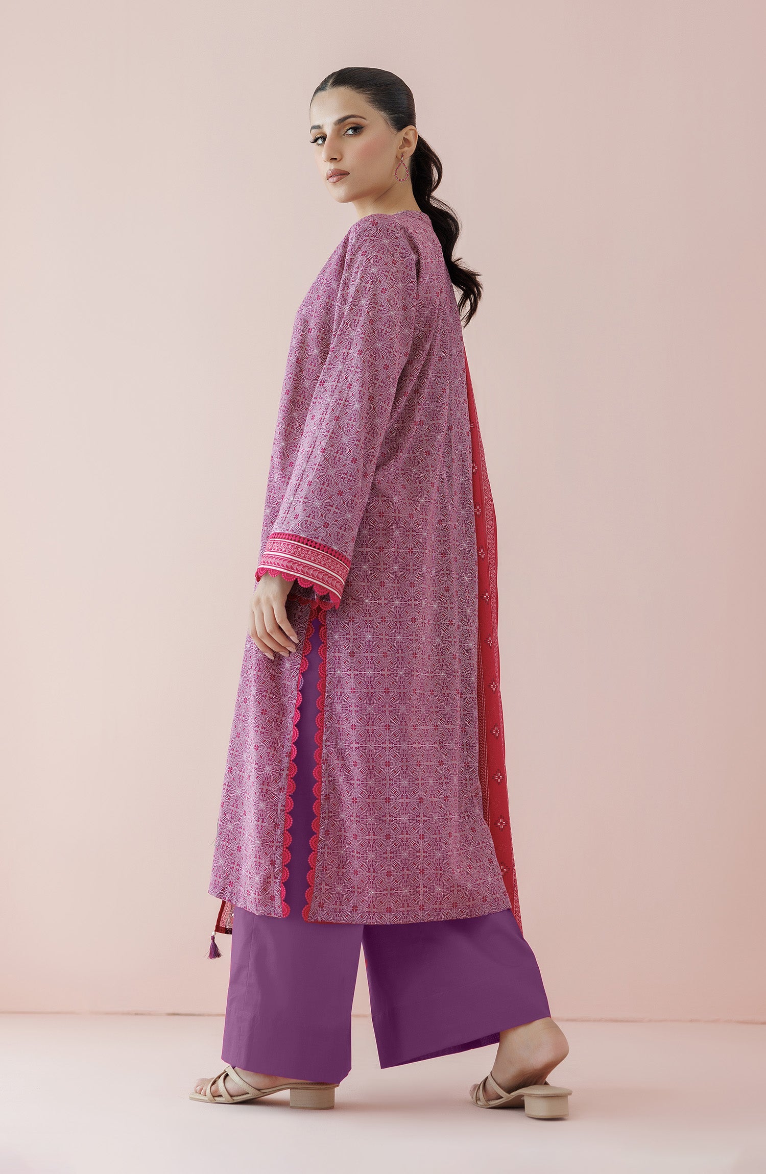 Unstitched 3 Piece Printed Lawn Shirt , Cambric Pant and Lawn Dupatta (OTL-24-171/U PINK)