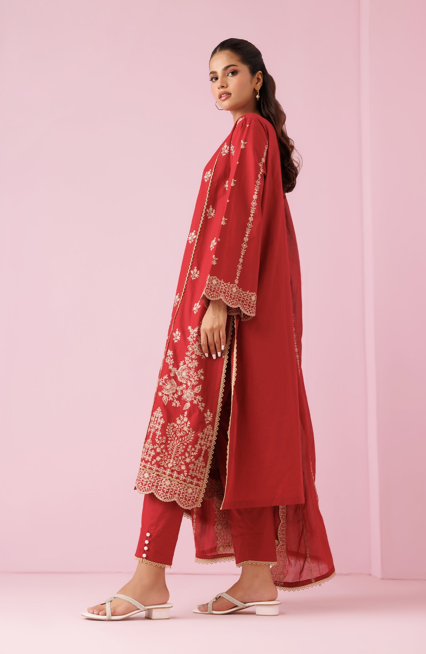 Unstitched 3 Piece Embroidered Lawn Shirt , Cambric Pant and Lawn Dupatta (WRFC24S-3009/U RED)