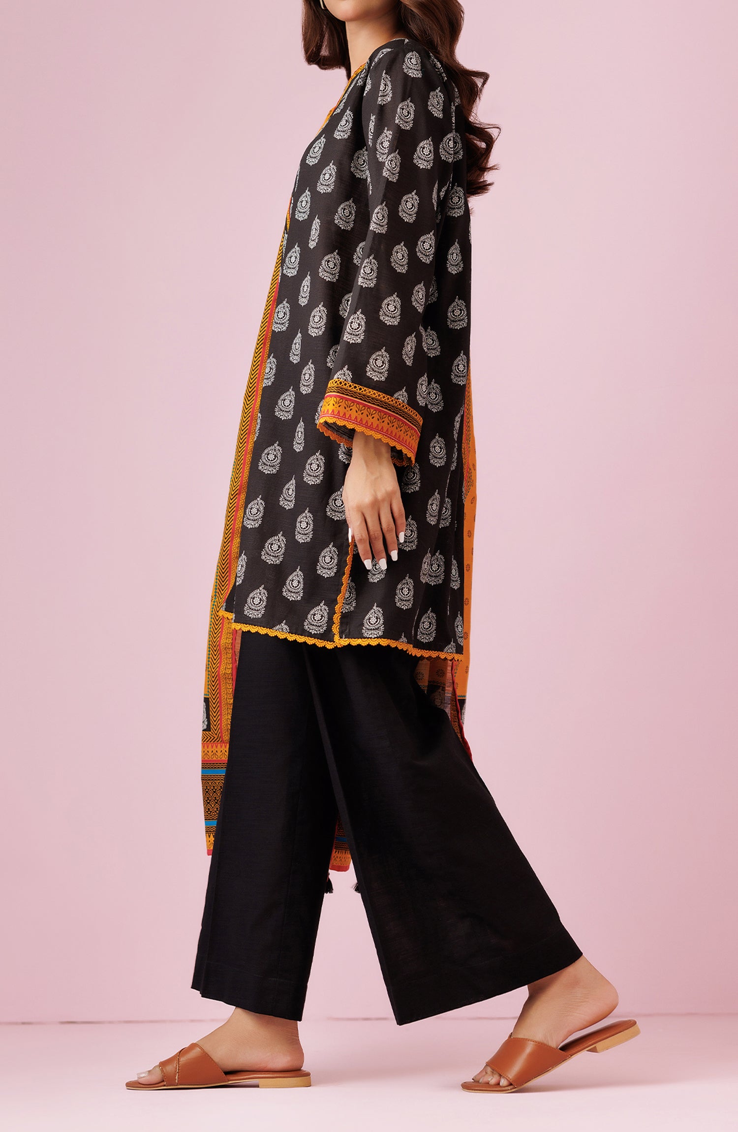 Unstitched 3 Piece Printed Khaddar Shirt , Khaddar Pant and Khaddar Dupatta (OTL-24-183/U BLACK)