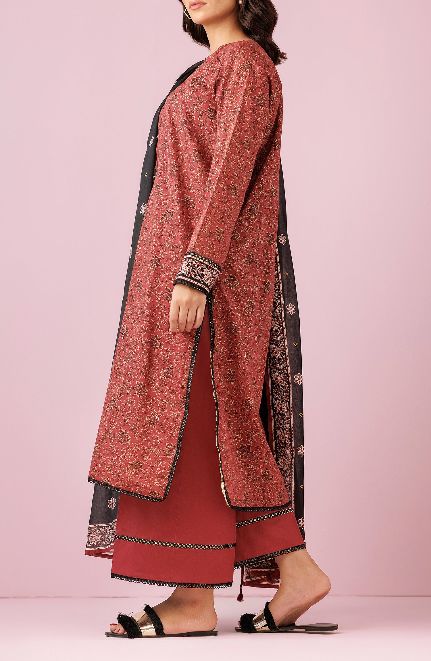 Unstitched 3 Piece Printed Lawn Shirt , Cambric Pant and Lawn Dupatta (OTL-24-215/U MAROON)