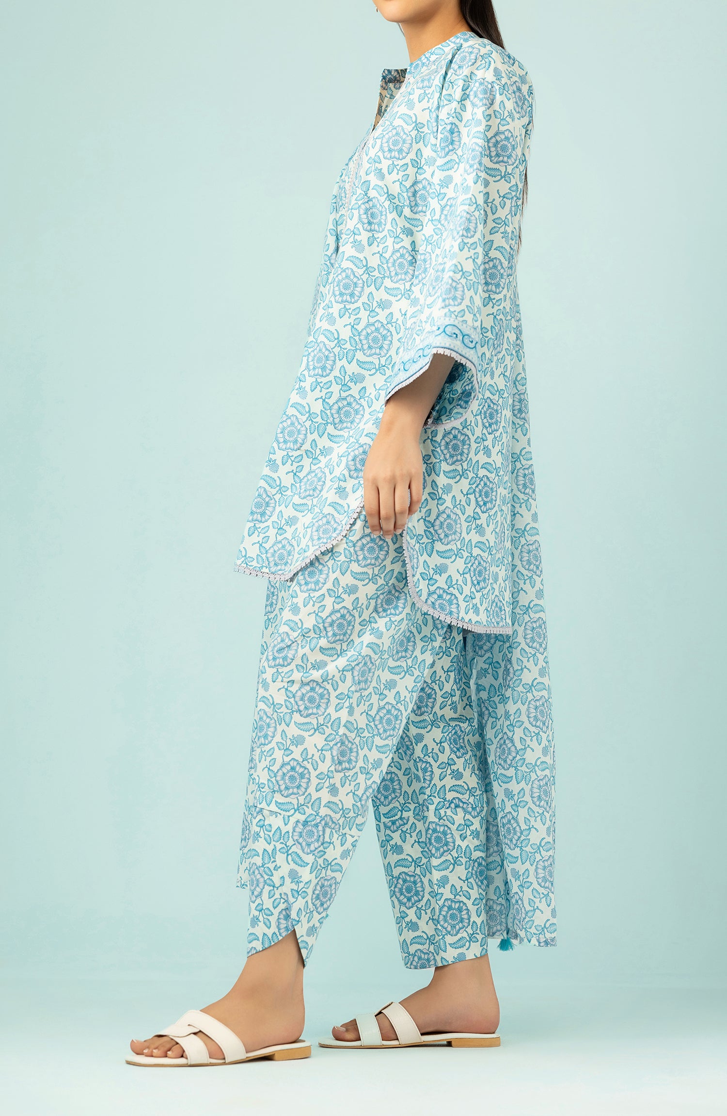 Unstitched 3 Piece Printed Lawn Shirt , Cambric Pant and Lawn Dupatta (OTL-24-424/U ICE BLUE)