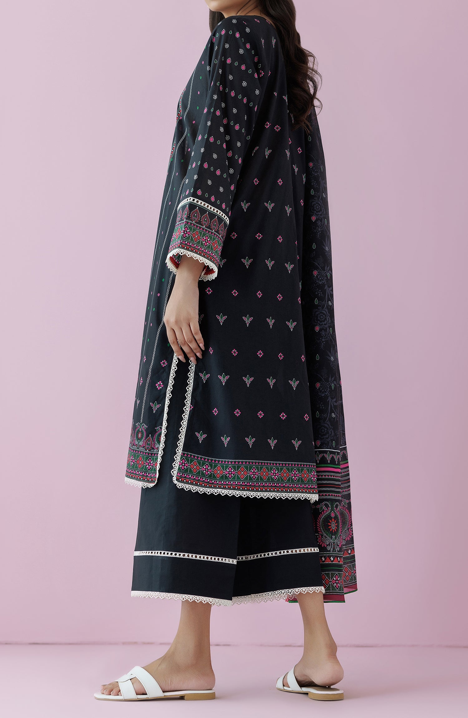 Unstitched 3 Piece Printed Lawn Shirt , Cambric Pant and Lawn Dupatta (OTL-24-405/U BLACK)