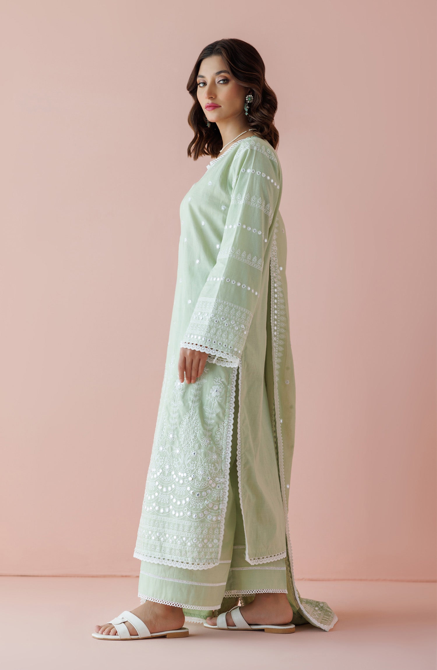 Unstitched 3 Piece Embroidered Lawn Shirt , Cambric Pant and Lawn Dupatta (WRFC24S-3007/U MINT GREEN)