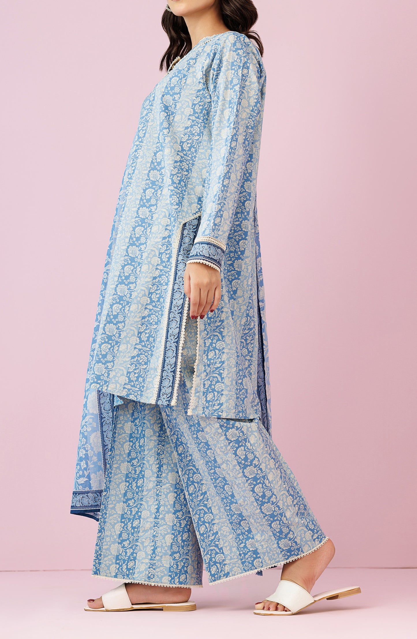 Unstitched 3 Piece Printed Lawn Shirt , Cambric Pant and Lawn Dupatta (OTL-24-423/U ICE BLUE)