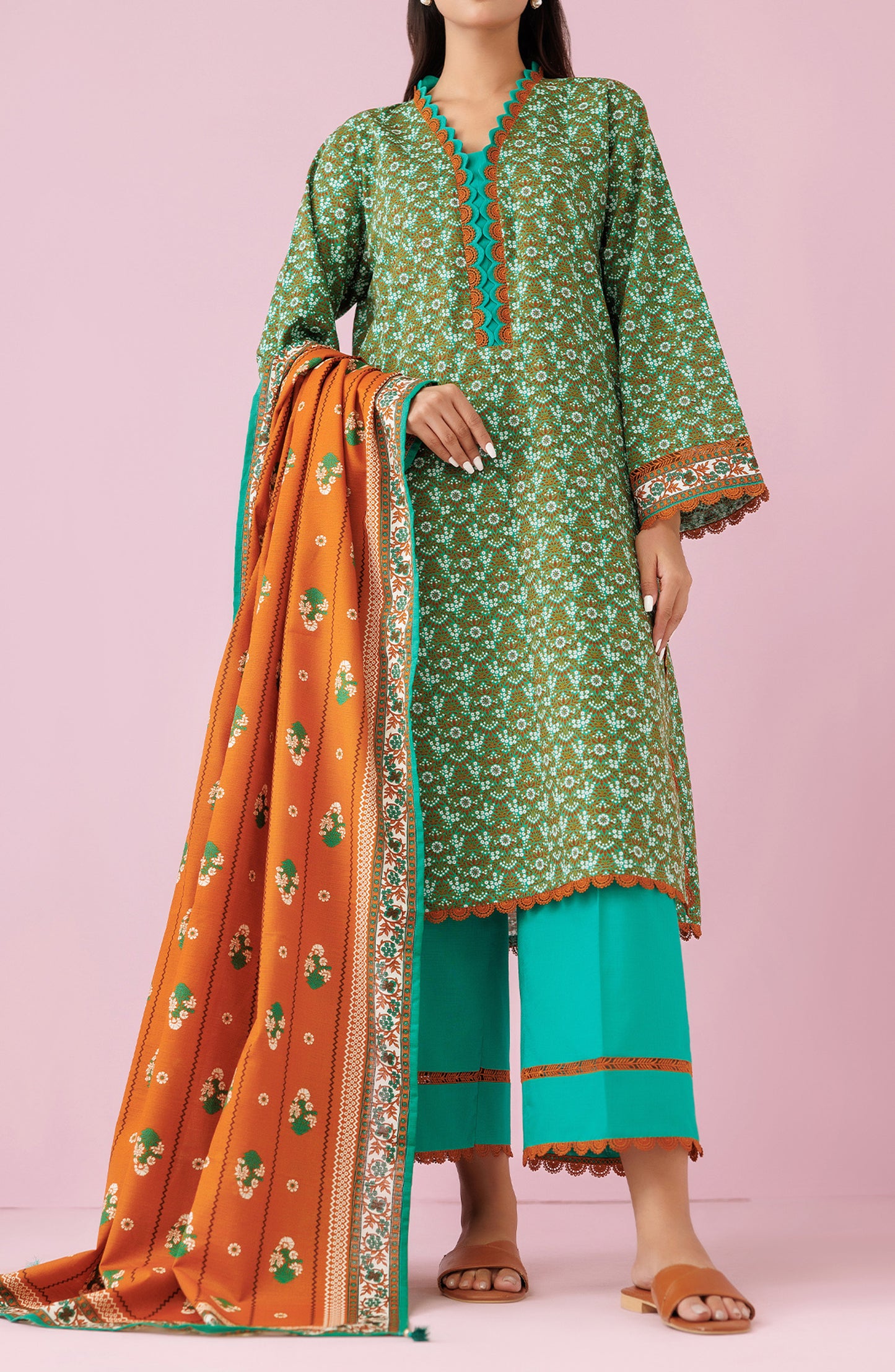 Unstitched 3 Piece Printed Khaddar Shirt , Khaddar Pant and Khaddar Dupatta (OTL-24-310/U GREEN)