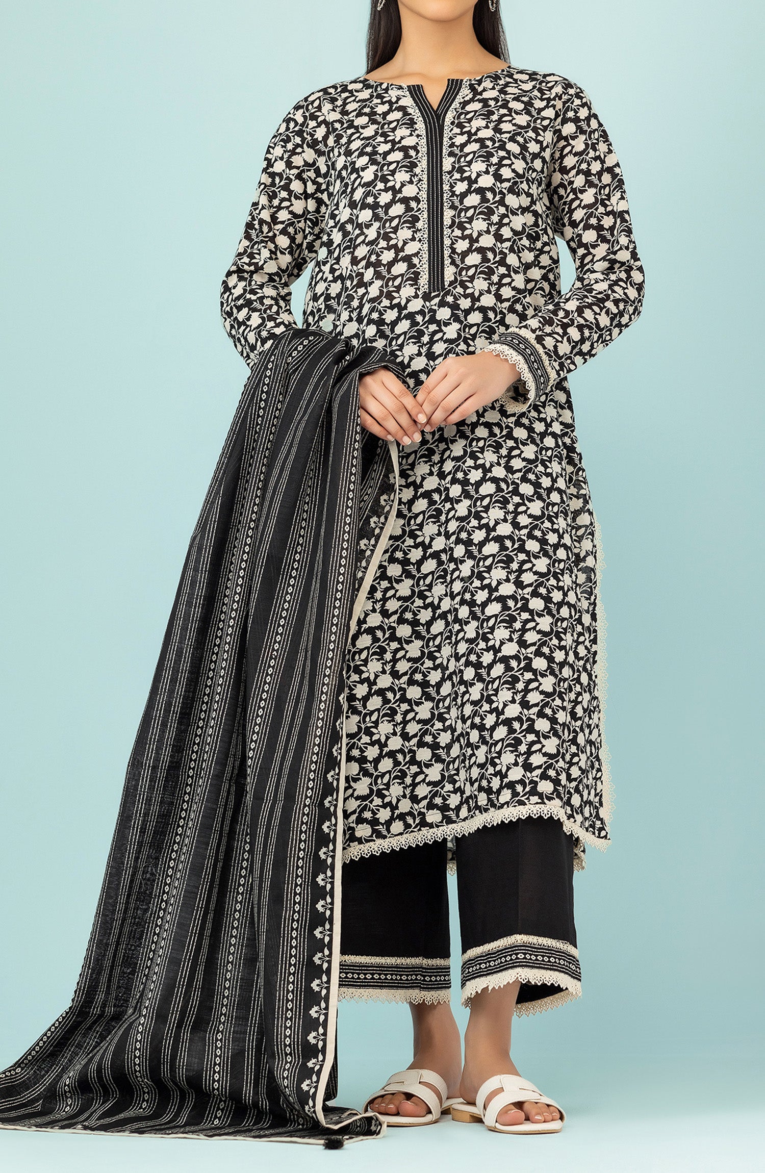 Unstitched 3 Piece Printed Khaddar Shirt , Khaddar Pant and Khaddar Dupatta (OTL-24-129/U BLACK)