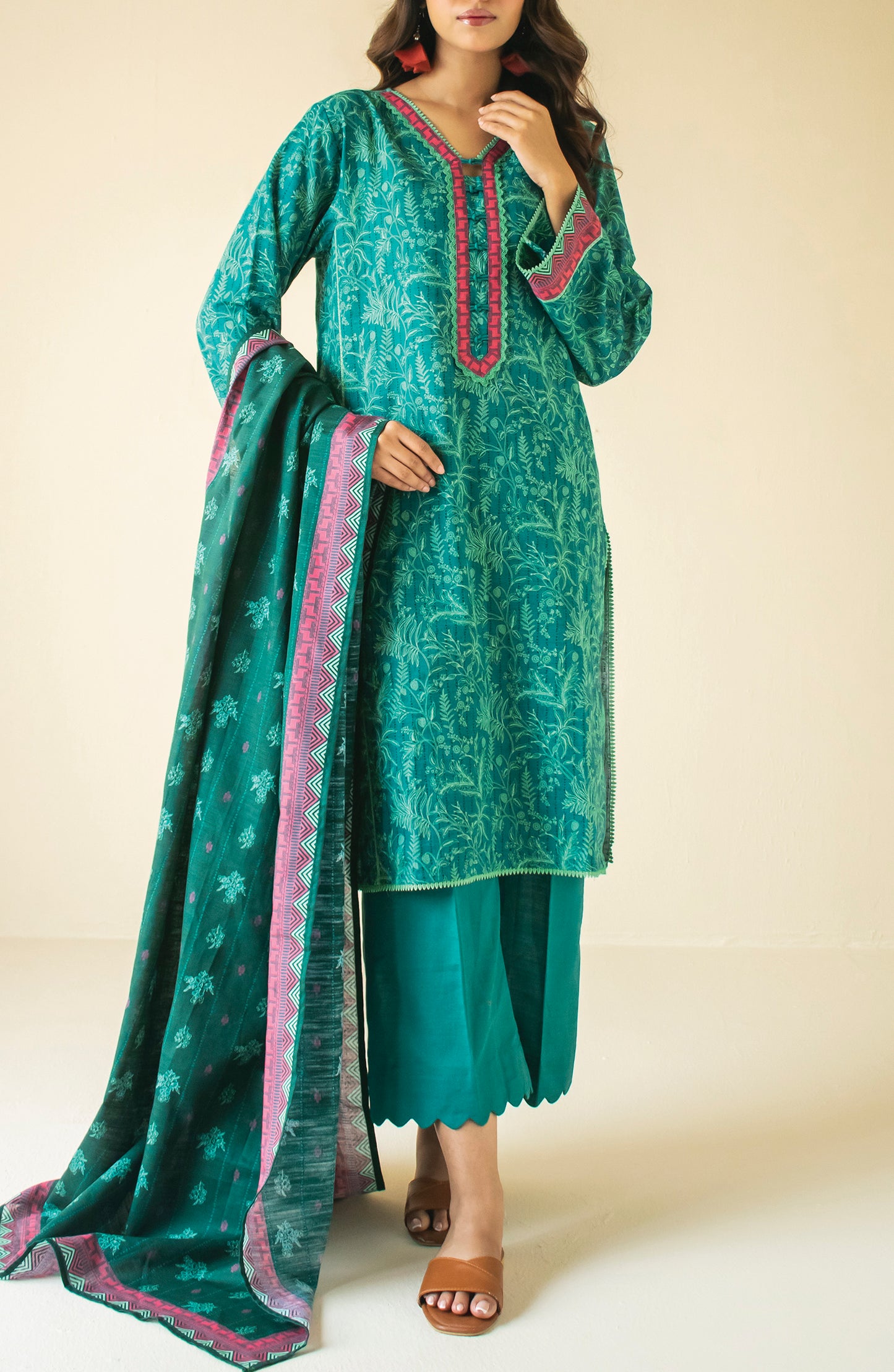 Unstitched 3 Piece Printed Khaddar Shirt , Khaddar Pant and Khaddar Dupatta (OTL-24-222/U TEAL)