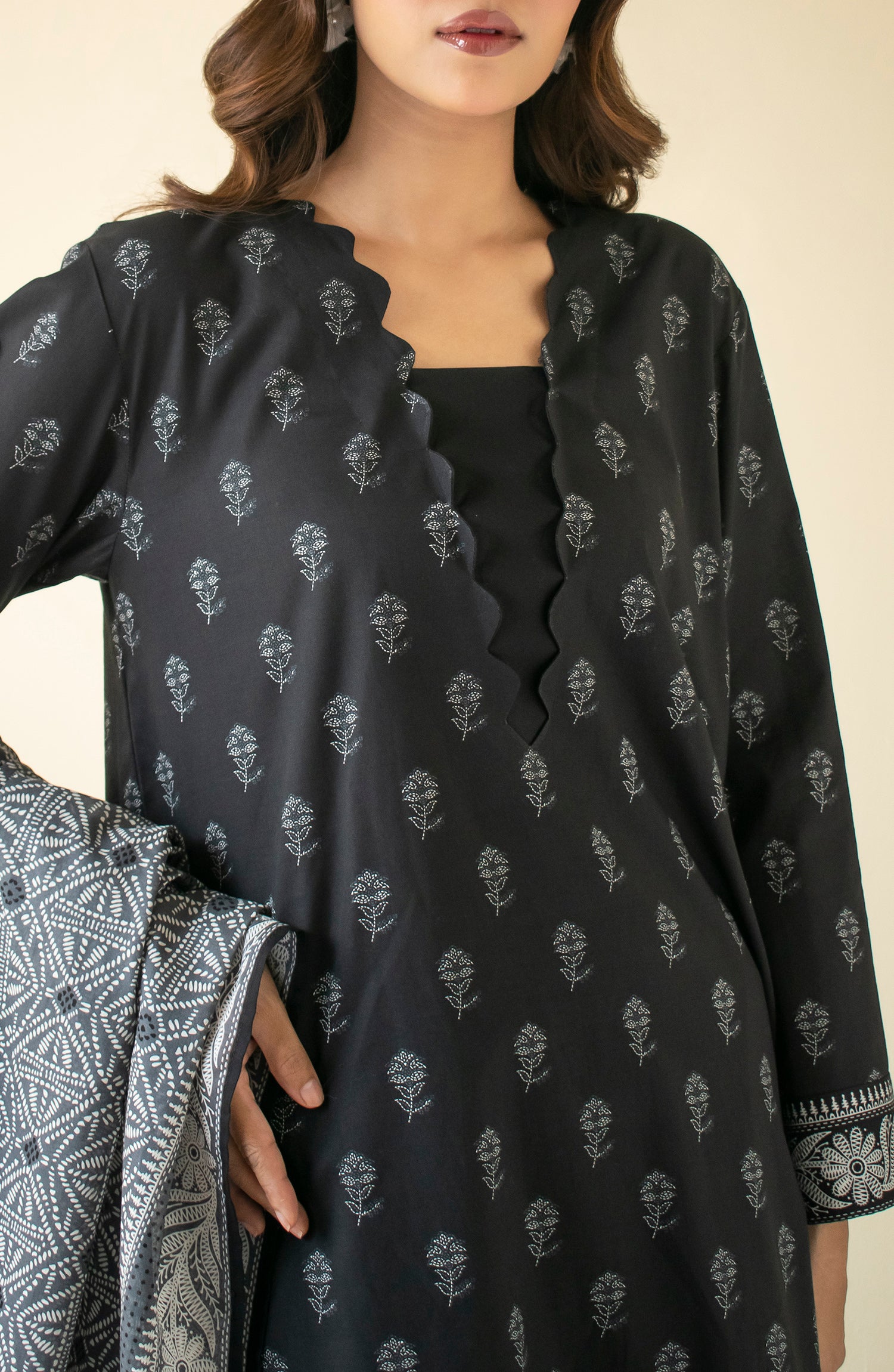 Unstitched 3 Piece Printed Cotton Viscose Shirt , Cotton Viscose Pant and Lawn Dupatta (OTL-24-116/U BLACK)