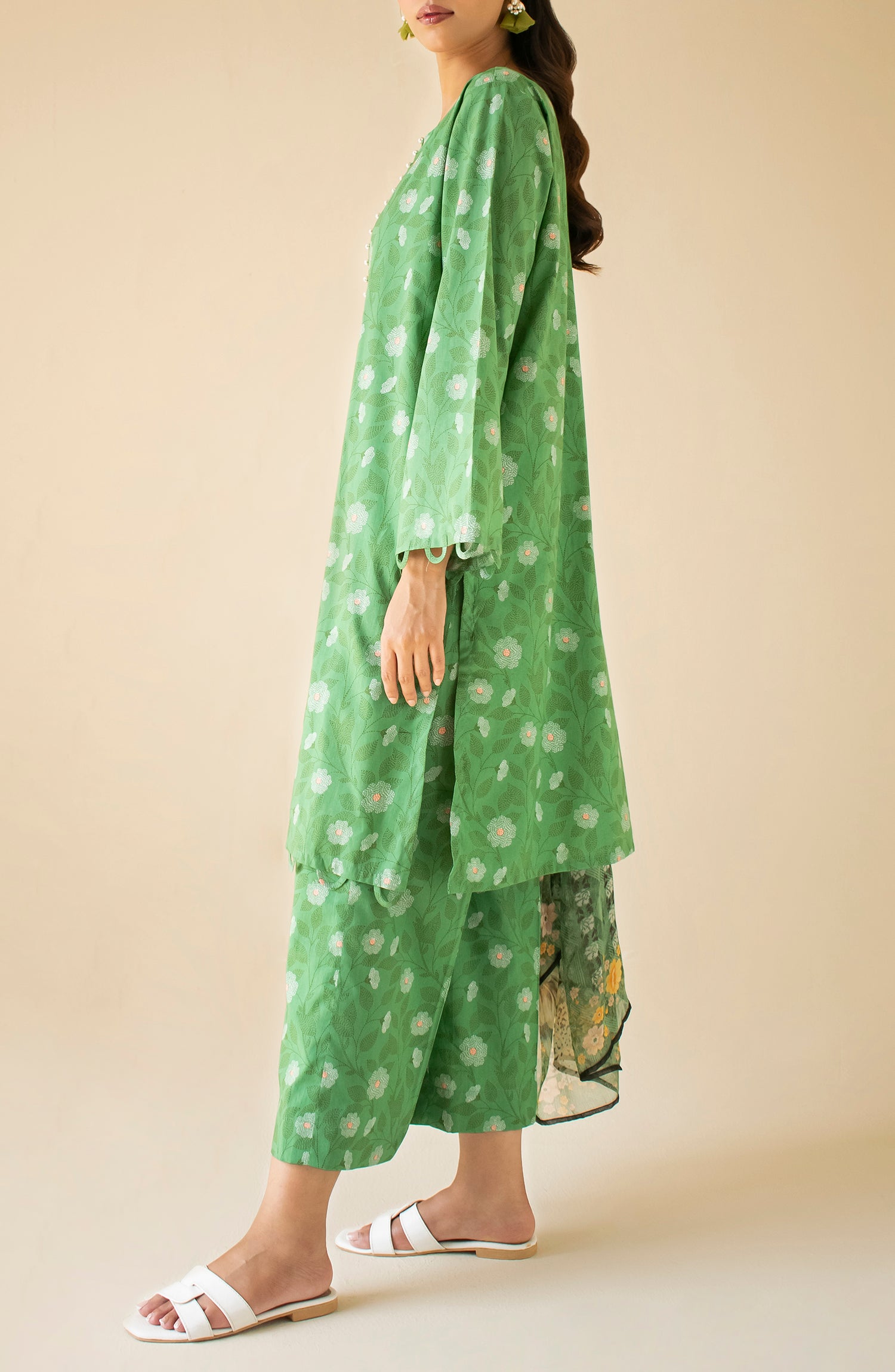 Unstitched 3 Piece Printed Cotton Viscose Shirt , Cotton Viscose Pant and COTTON VISCOSE Dupatta (OTL-24-306/U GREEN)