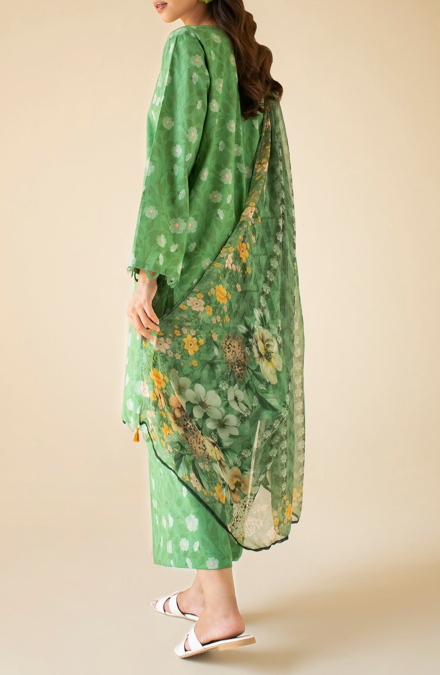 Unstitched 3 Piece Printed Cotton Viscose Shirt , Cotton Viscose Pant and COTTON VISCOSE Dupatta (OTL-24-306/U GREEN)