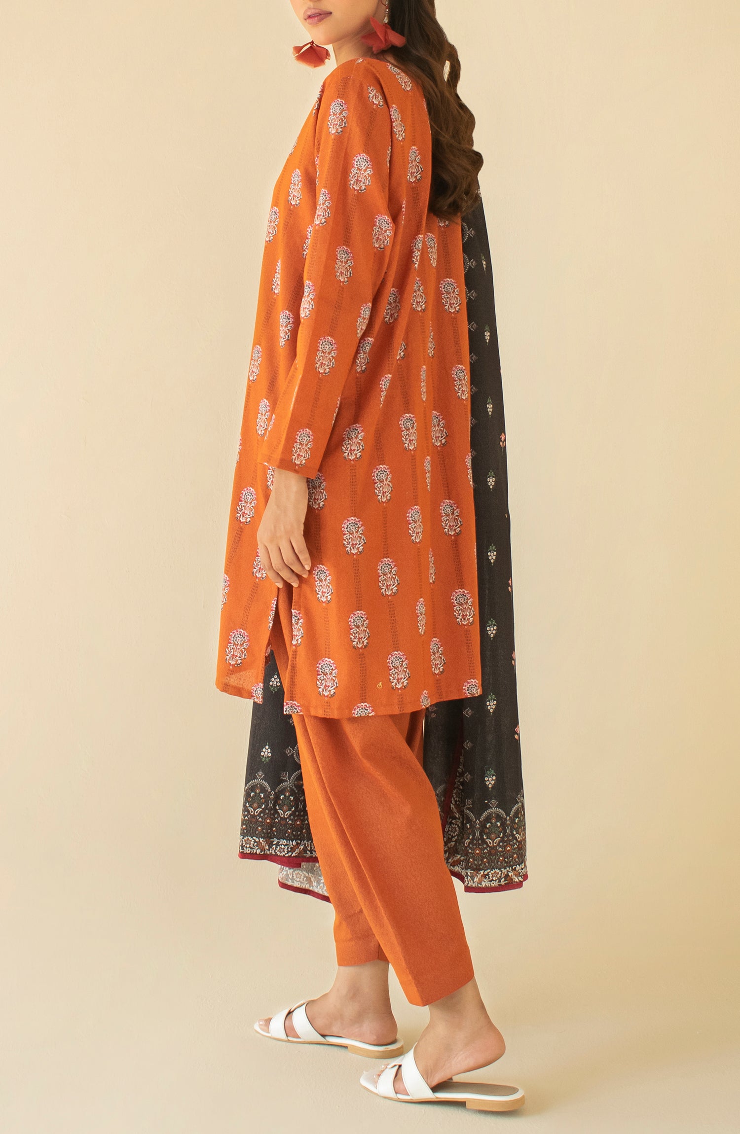 OTL-24-385/U ORANGE KARANDI Women UNSTITCHED SHIRT DUPATTA PANTS