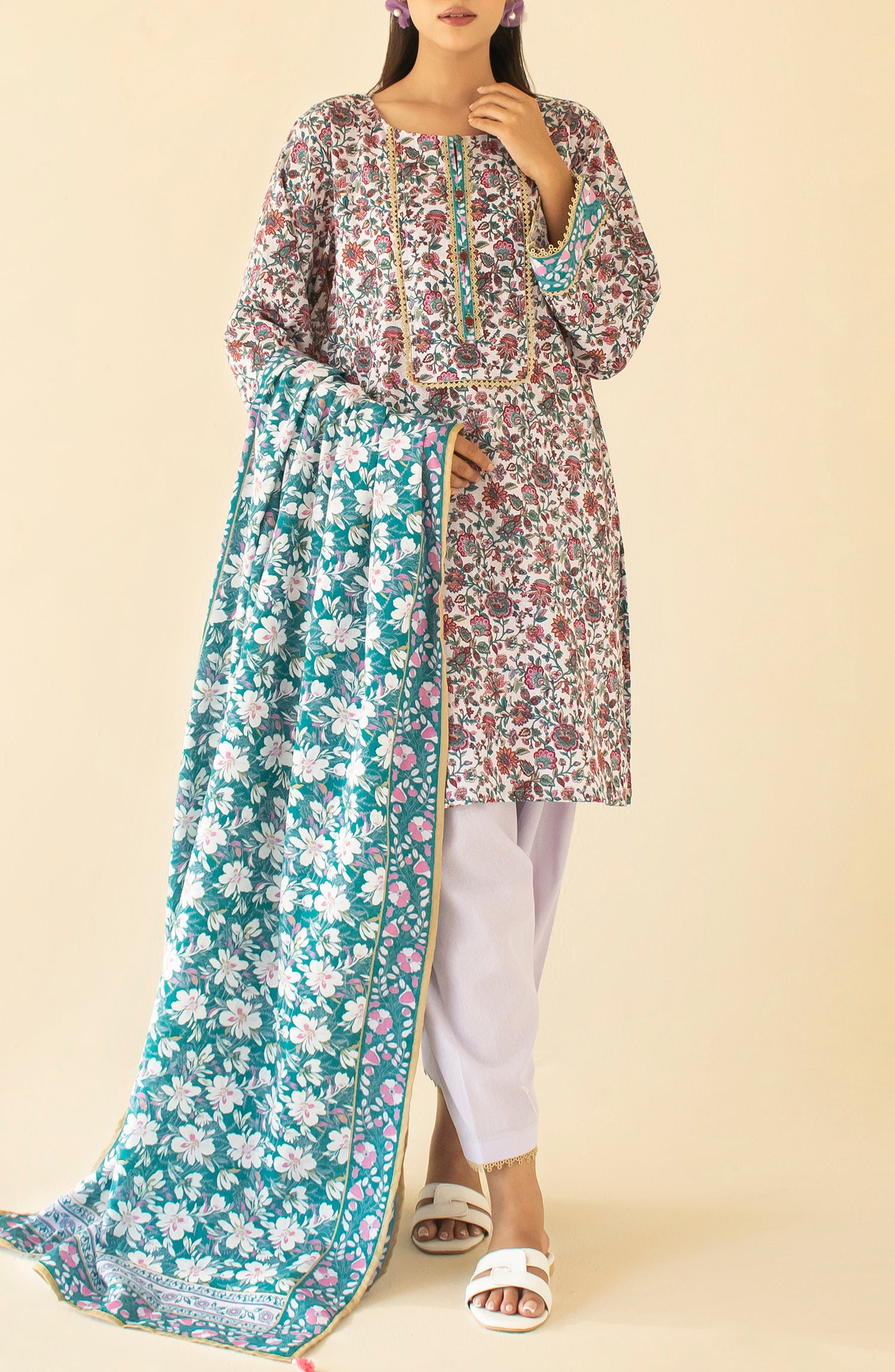 Unstitched 3 Piece Printed Karandi Shirt , Karandi Pant and Karandi Dupatta (OTL-24-364/U LILAC)