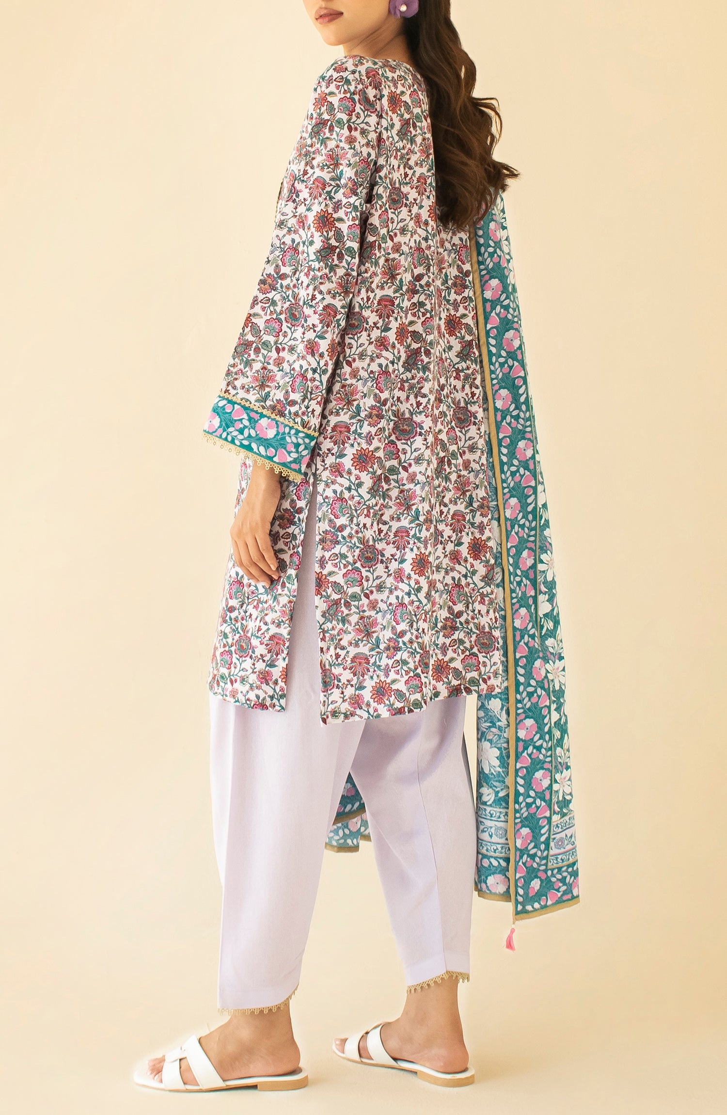 Unstitched 3 Piece Printed Karandi Shirt , Karandi Pant and Karandi Dupatta (OTL-24-364/U LILAC)