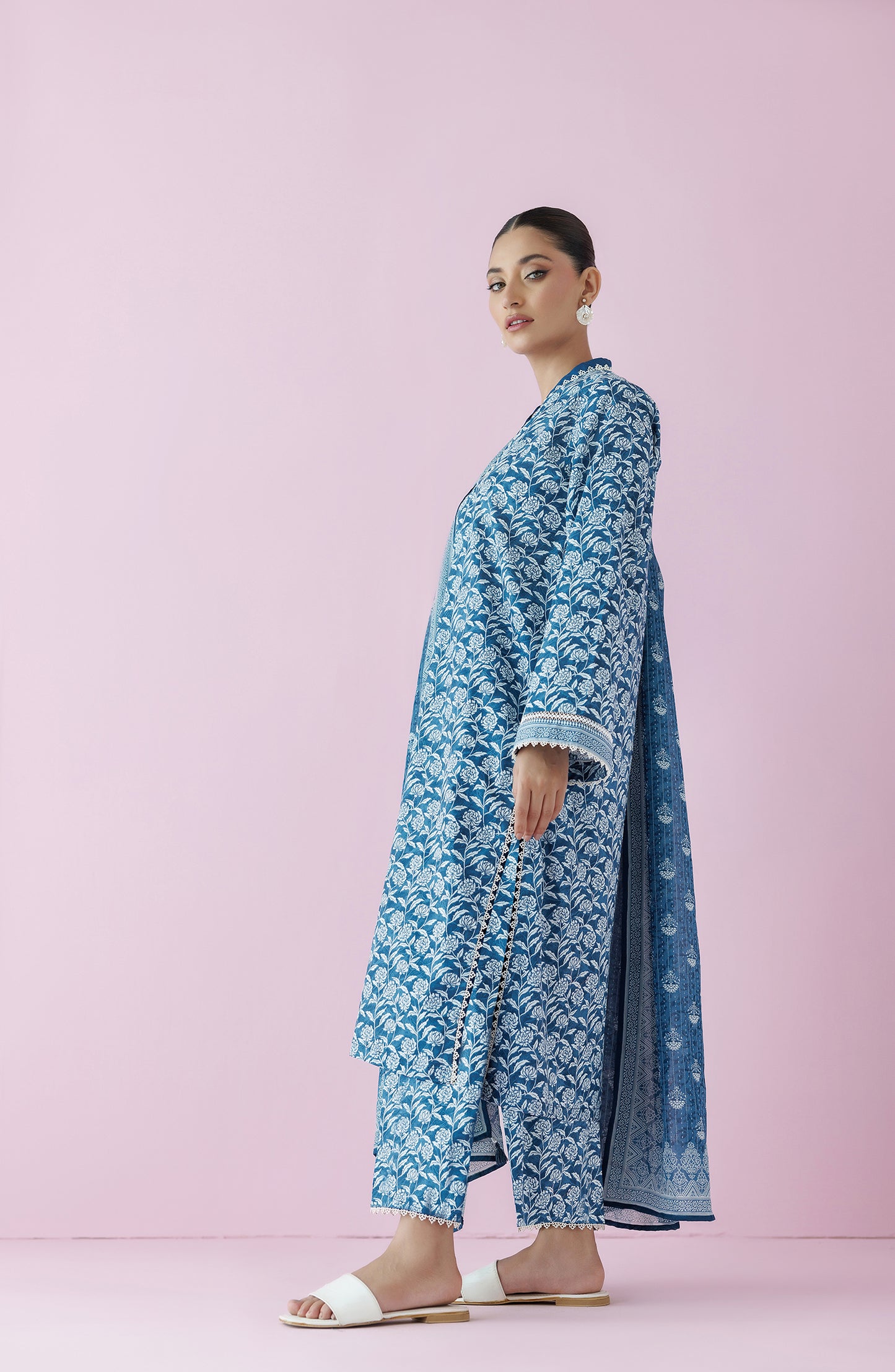 Unstitched 3 Piece Printed Lawn Shirt , Cambric Pant and Lawn Dupatta (OTL-24-313/U TEAL)