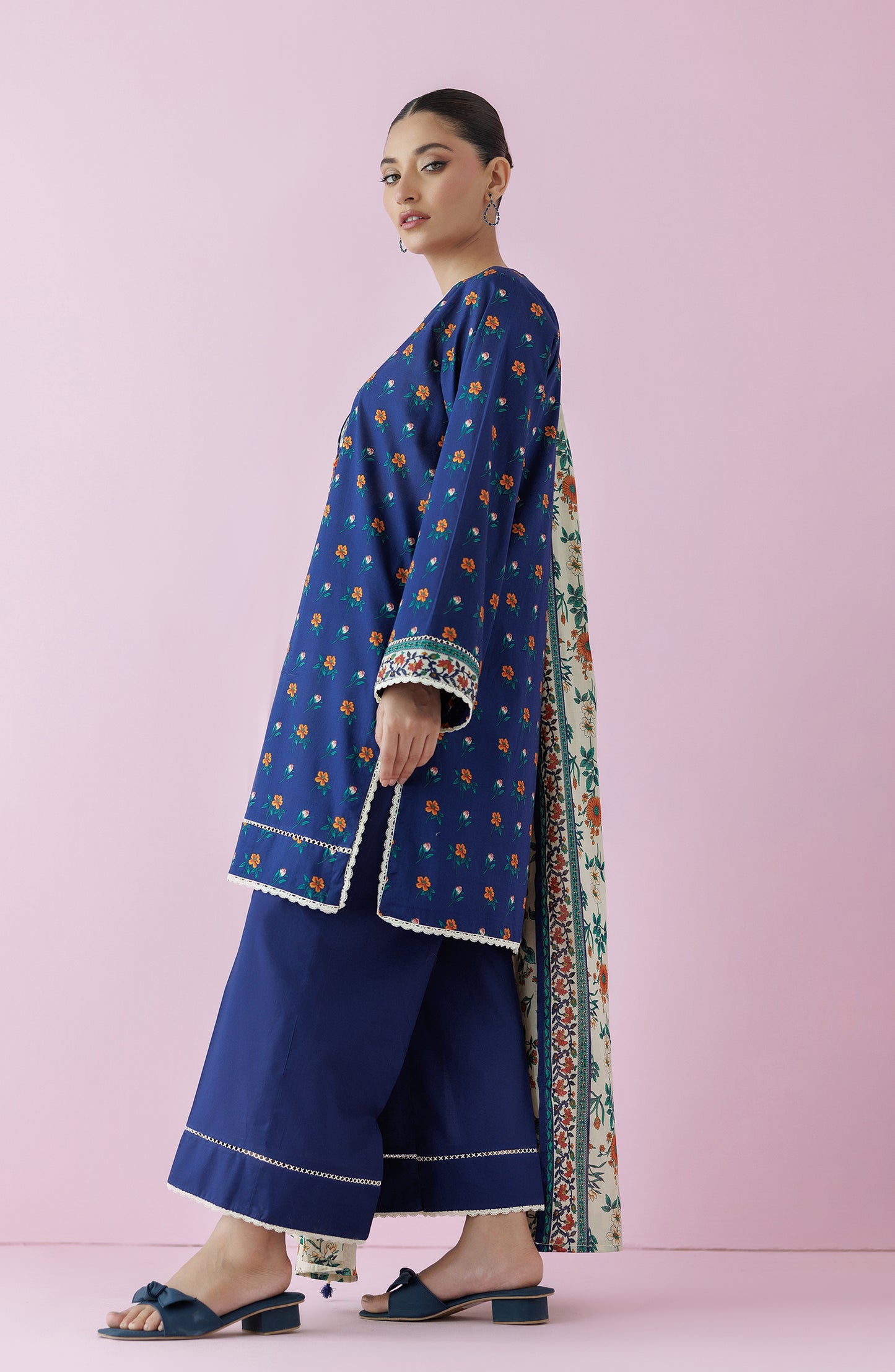 Unstitched 3 Piece Embroidered Lawn Shirt , Cambric Pant and Lawn Dupatta (OTL-24-063/U BLUE)