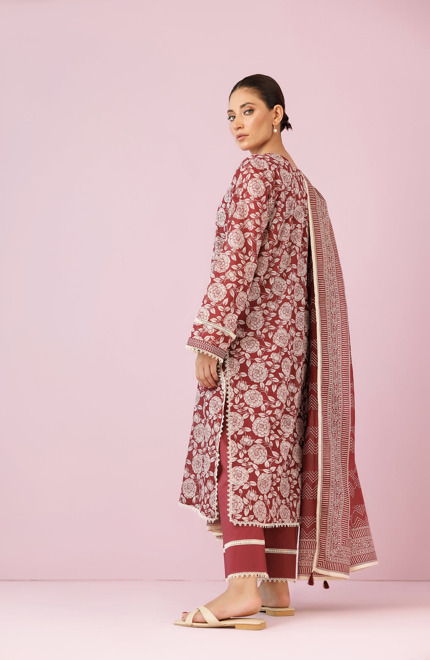 Unstitched 3 Piece Printed Lawn Shirt , Cambric Pant and Lawn Dupatta (OTL-24-130/U MAROON)