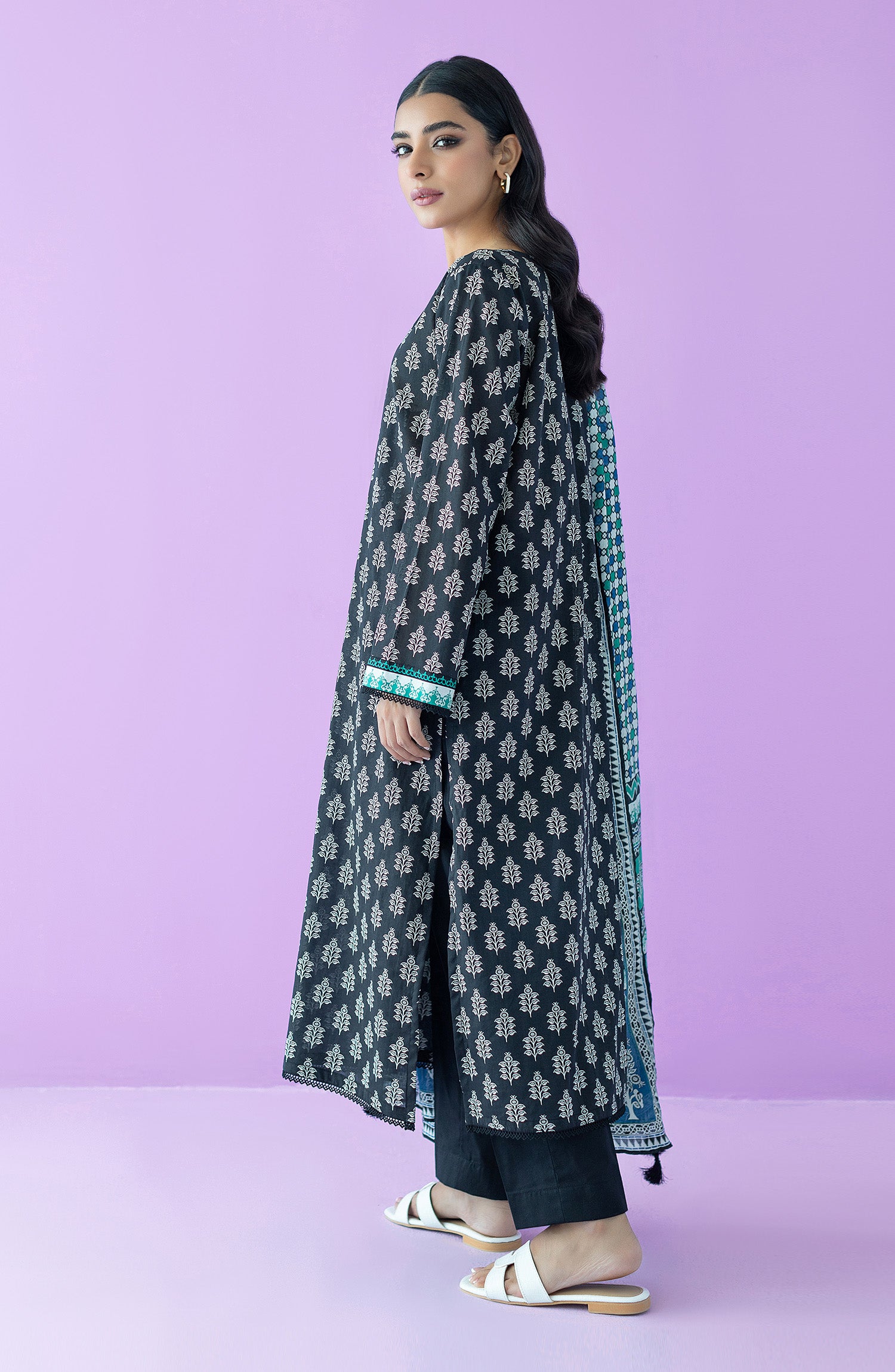 OTL-23-108/U BLACK LAWN  UNSTITCHED SHIRT DUPATTA PANTS