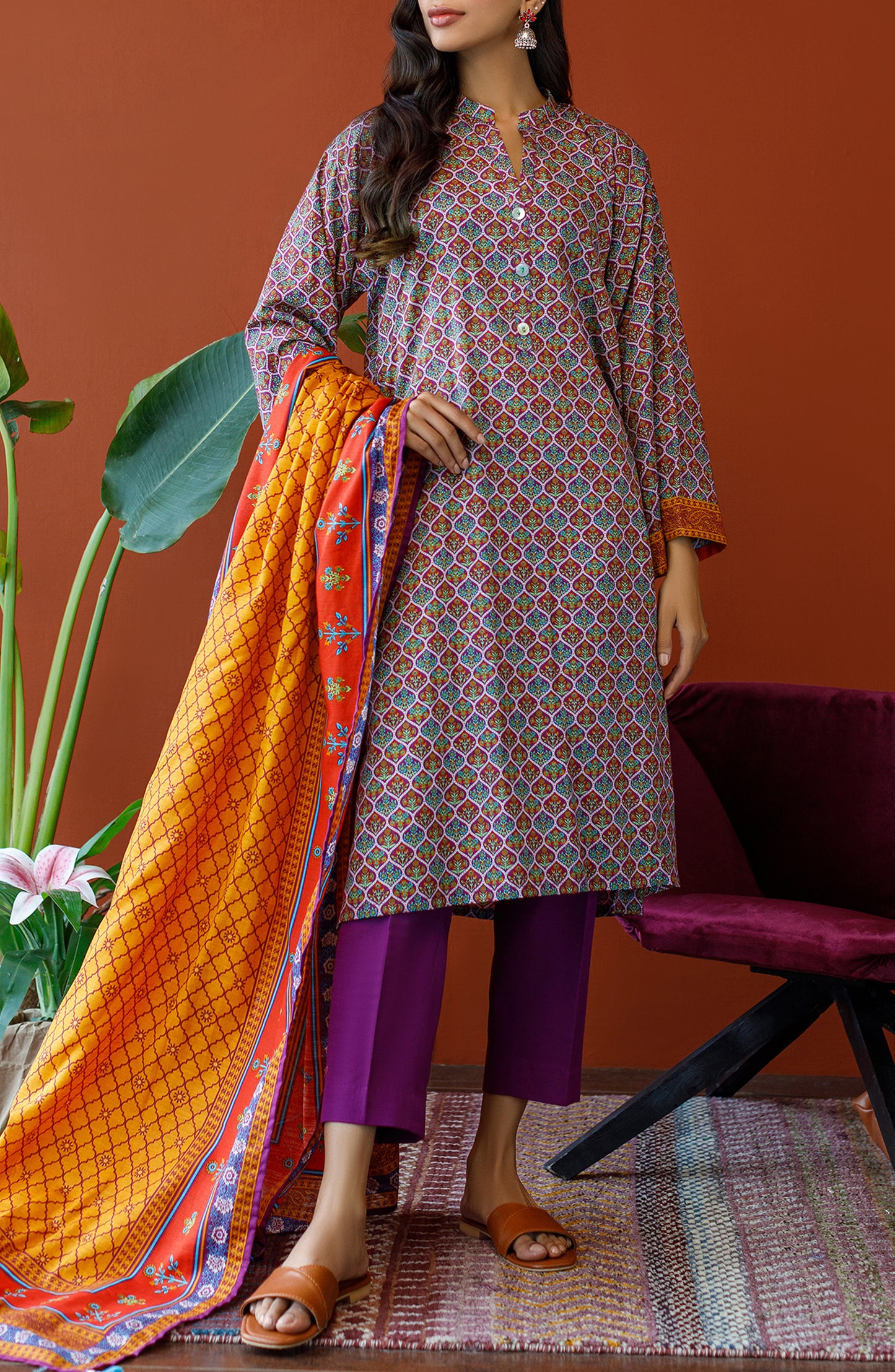 Unstitched 3 Piece Printed Khaddar Shirt , Khaddar Pant and Khaddar Dupatta (OTL-23-340/U MAGENTA)