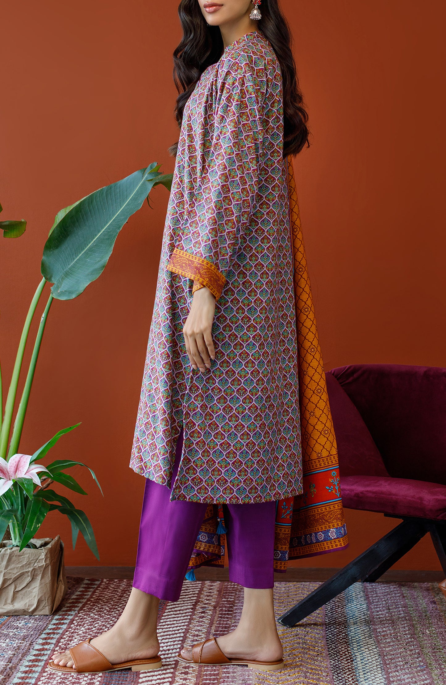 Unstitched 3 Piece Printed Khaddar Shirt , Khaddar Pant and Khaddar Dupatta (OTL-23-340/U MAGENTA)