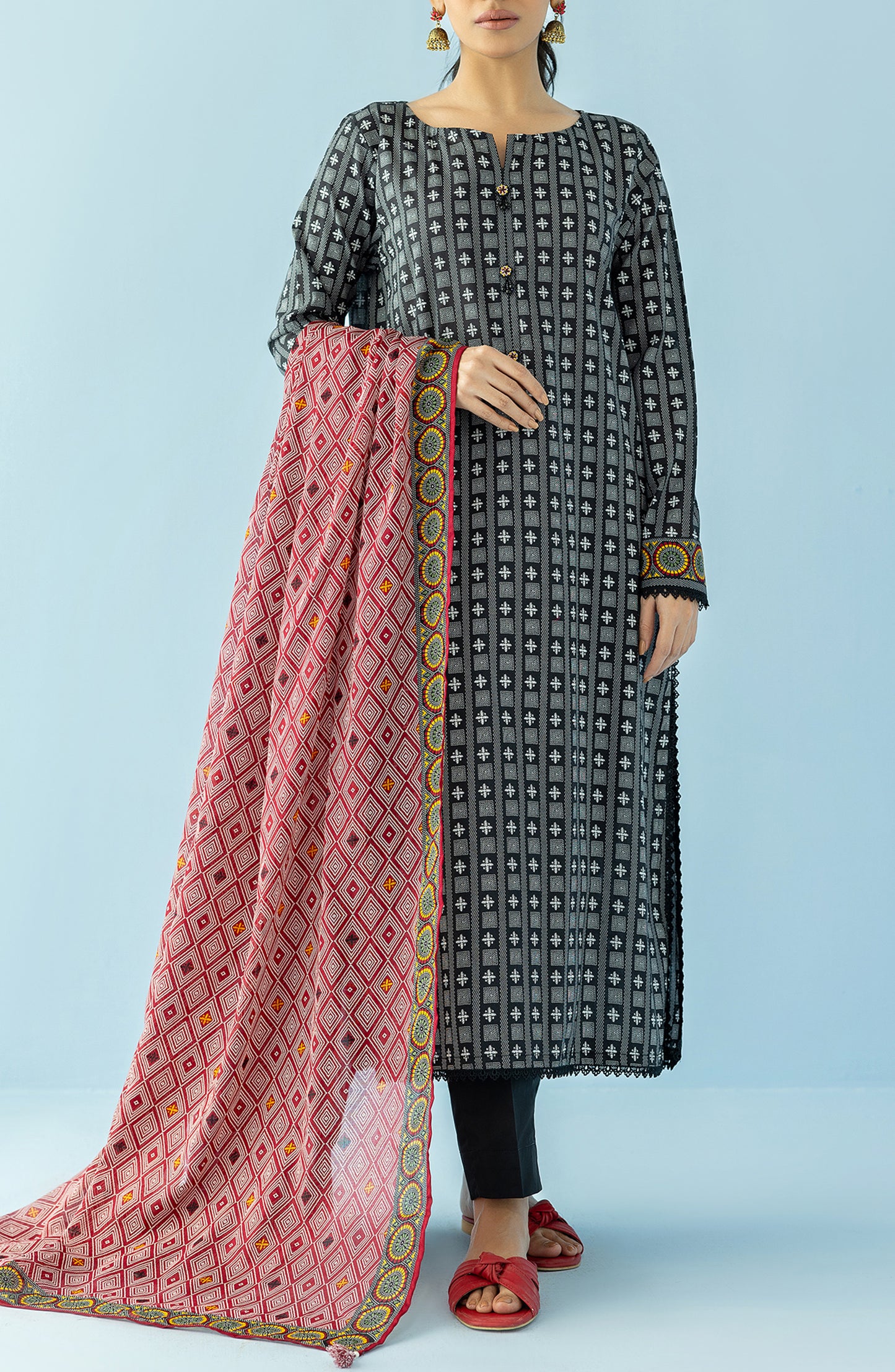 Unstitched 3 Piece Printed Lawn Shirt , Cambric Pant and Lawn Dupatta (OTL-24-085/U BLACK)