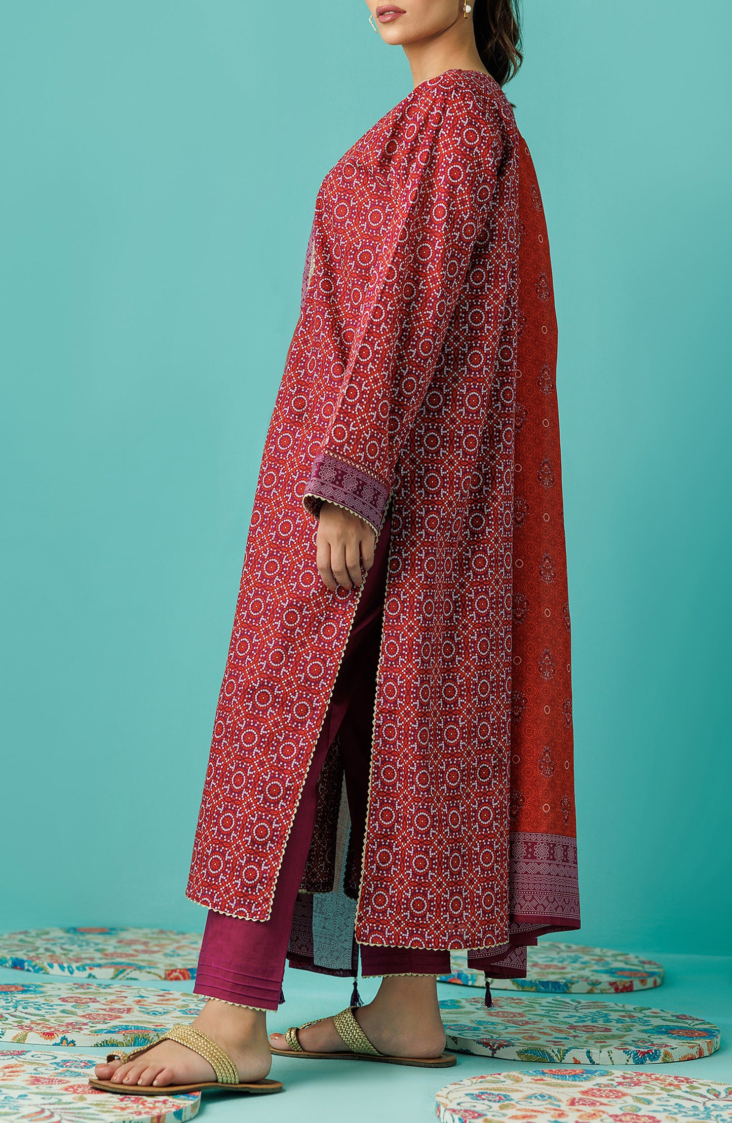 OTL-24-049/U MAROON LAWN Women UNSTITCHED SHIRT DUPATTA PANTS