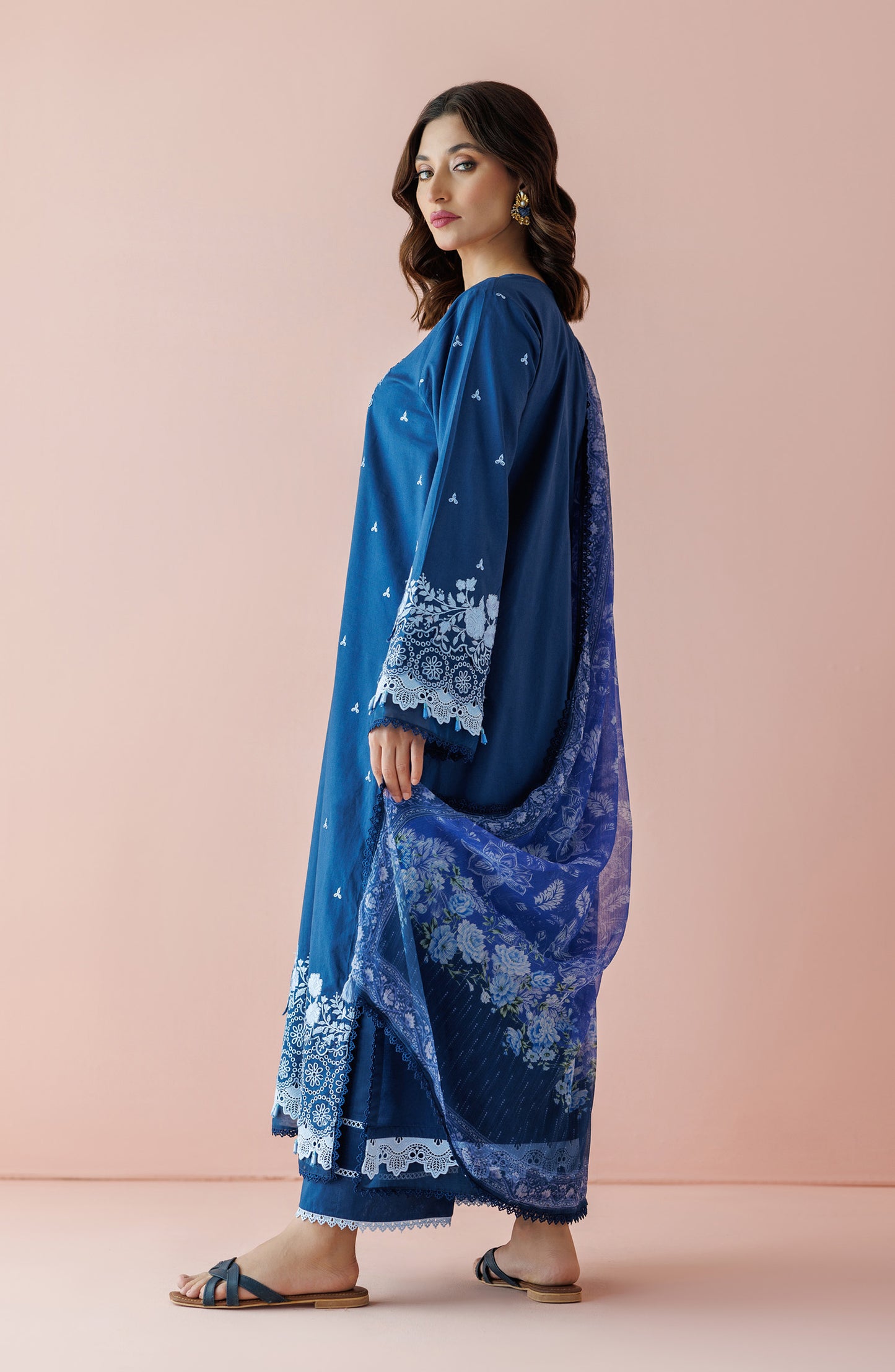 Unstitched 3 Piece Embroidered Lawn Shirt , Cambric Pant and Chiffon Dupatta (OTL-24-033/U BLUE)