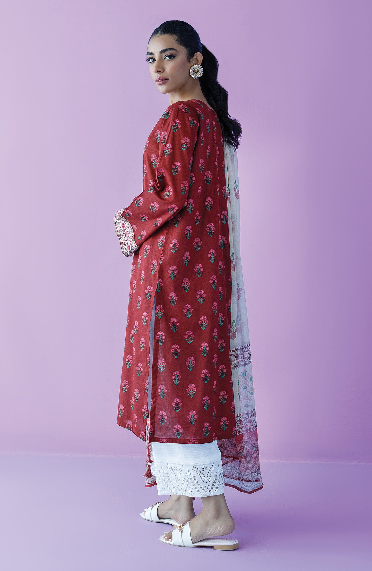 NRDS-23-074/U MAROON LAWN  UNSTITCHED SHIRT DUPATTA