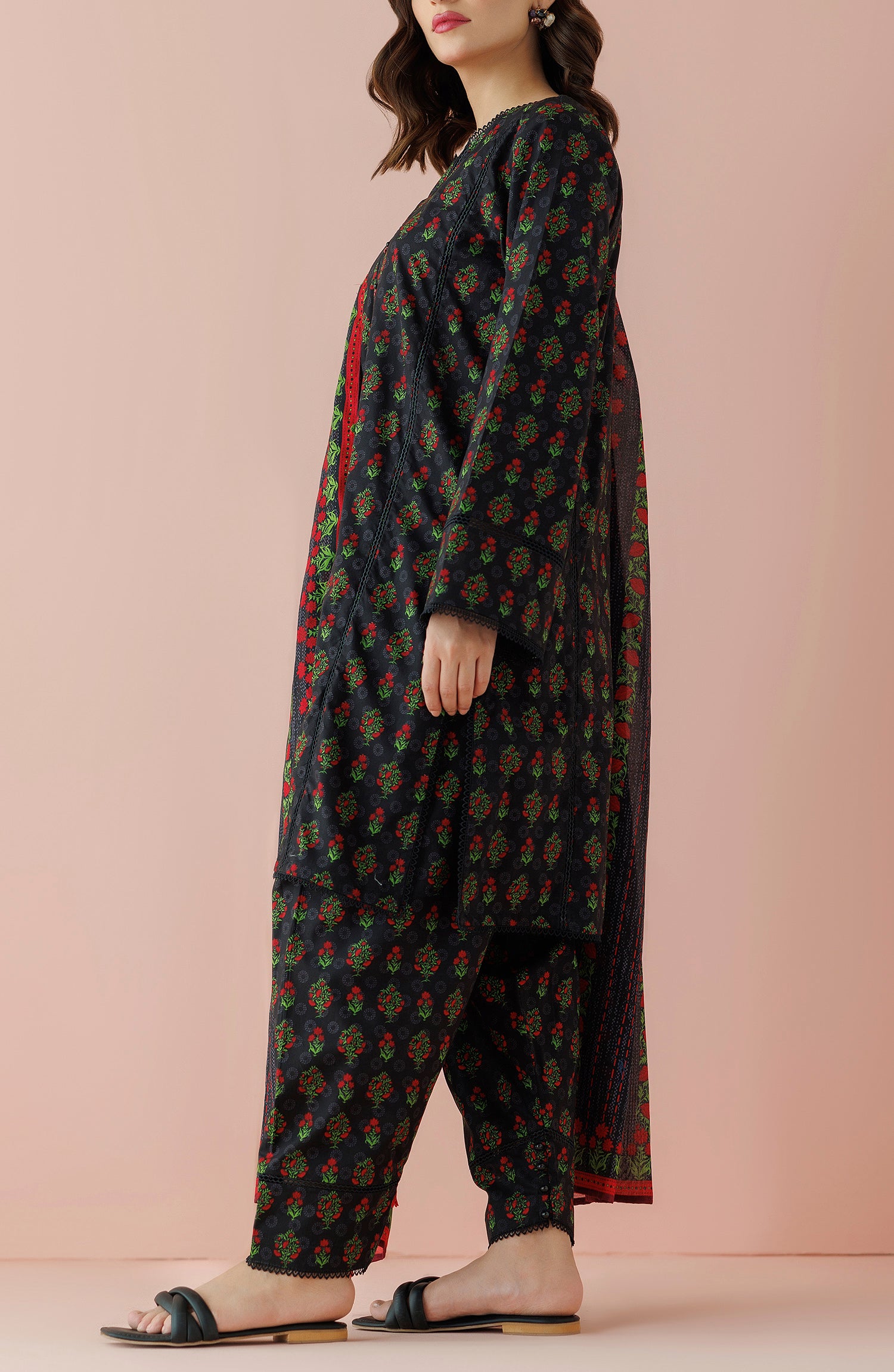 Stitched 3 Piece Printed Lawn Shirt , Cambric Pant and Lawn Dupatta (OTL-24-294/S BLACK)