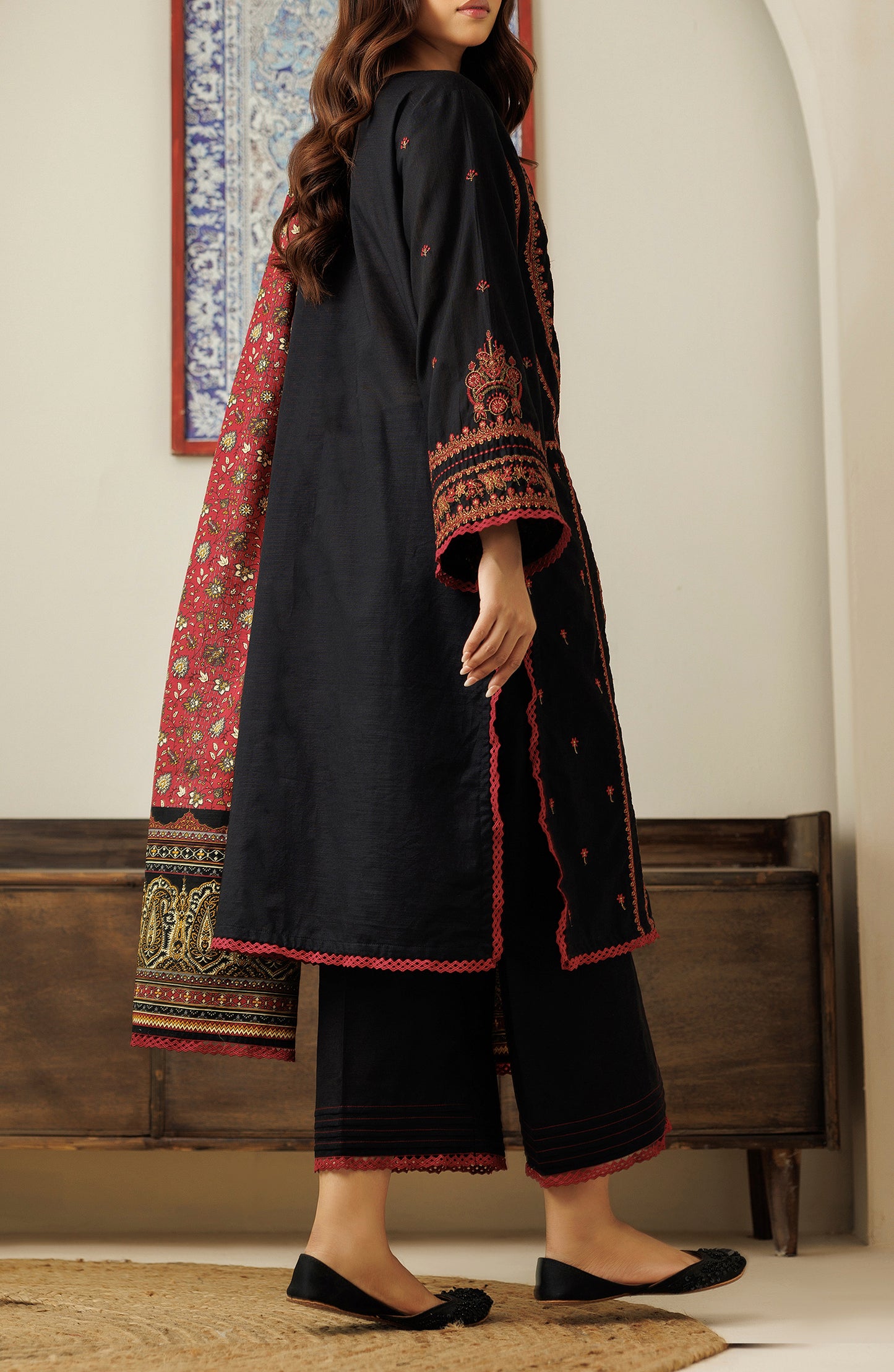 OTL-24-244/U BLACK KHADDAR Women UNSTITCHED SHIRT DUPATTA PANTS