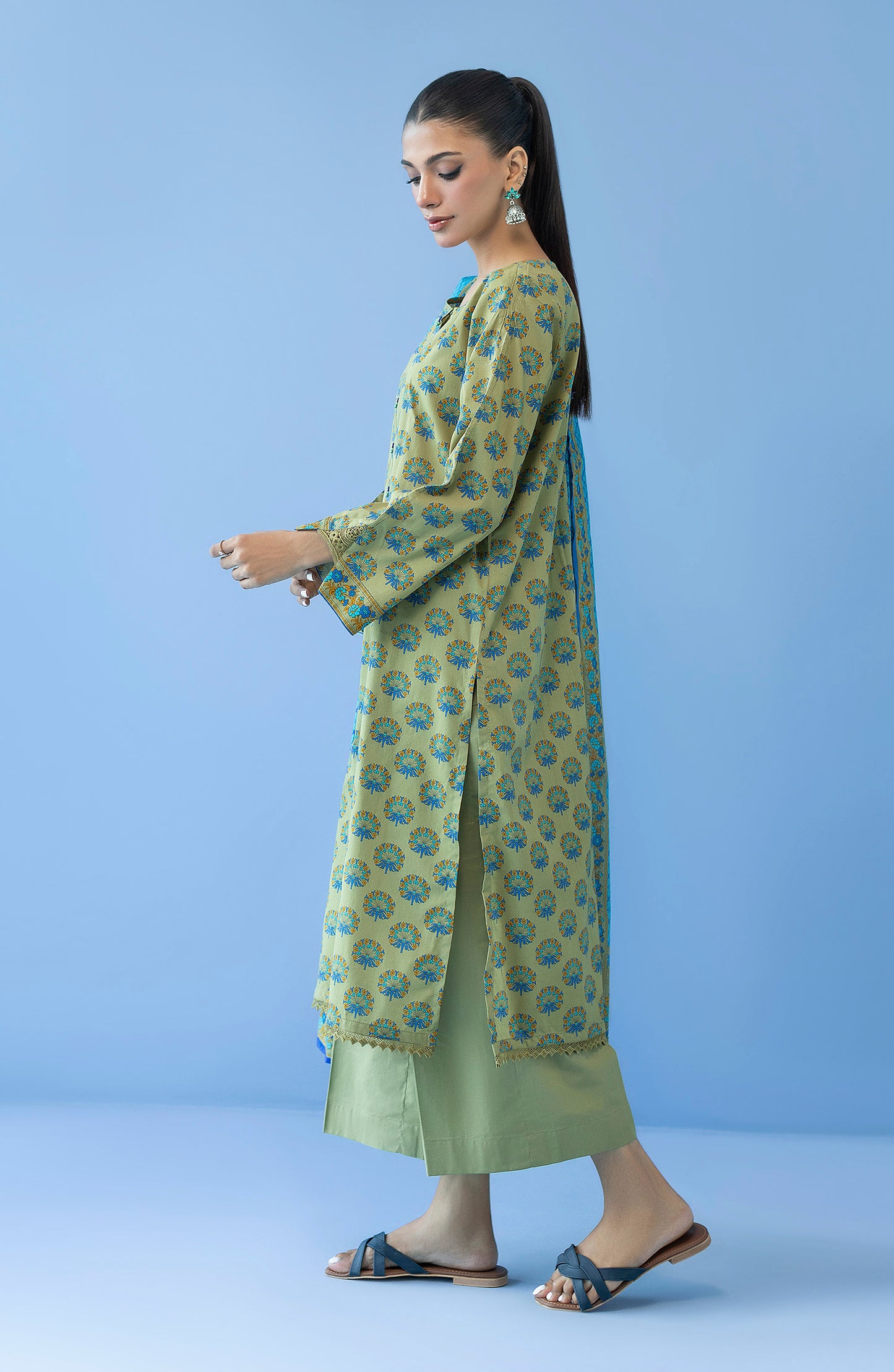 OTL-23-291/U GREEN CAMBRIC  UNSTITCHED SHIRT DUPATTA PANTS