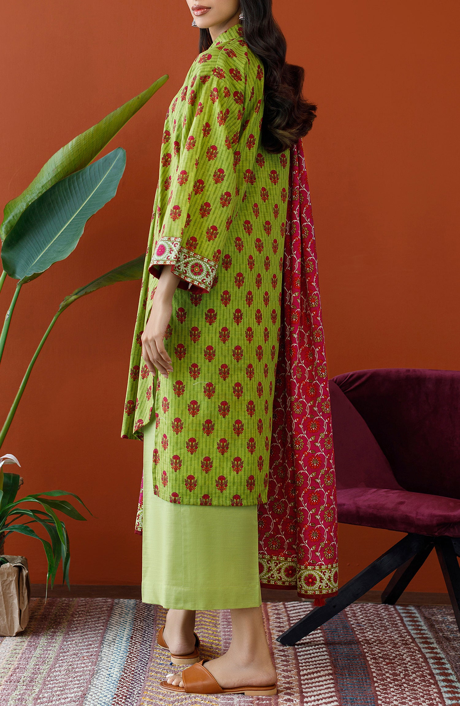 OTL-23-238/U GREEN KHADDAR Women UNSTITCHED SHIRT DUPATTA PANTS