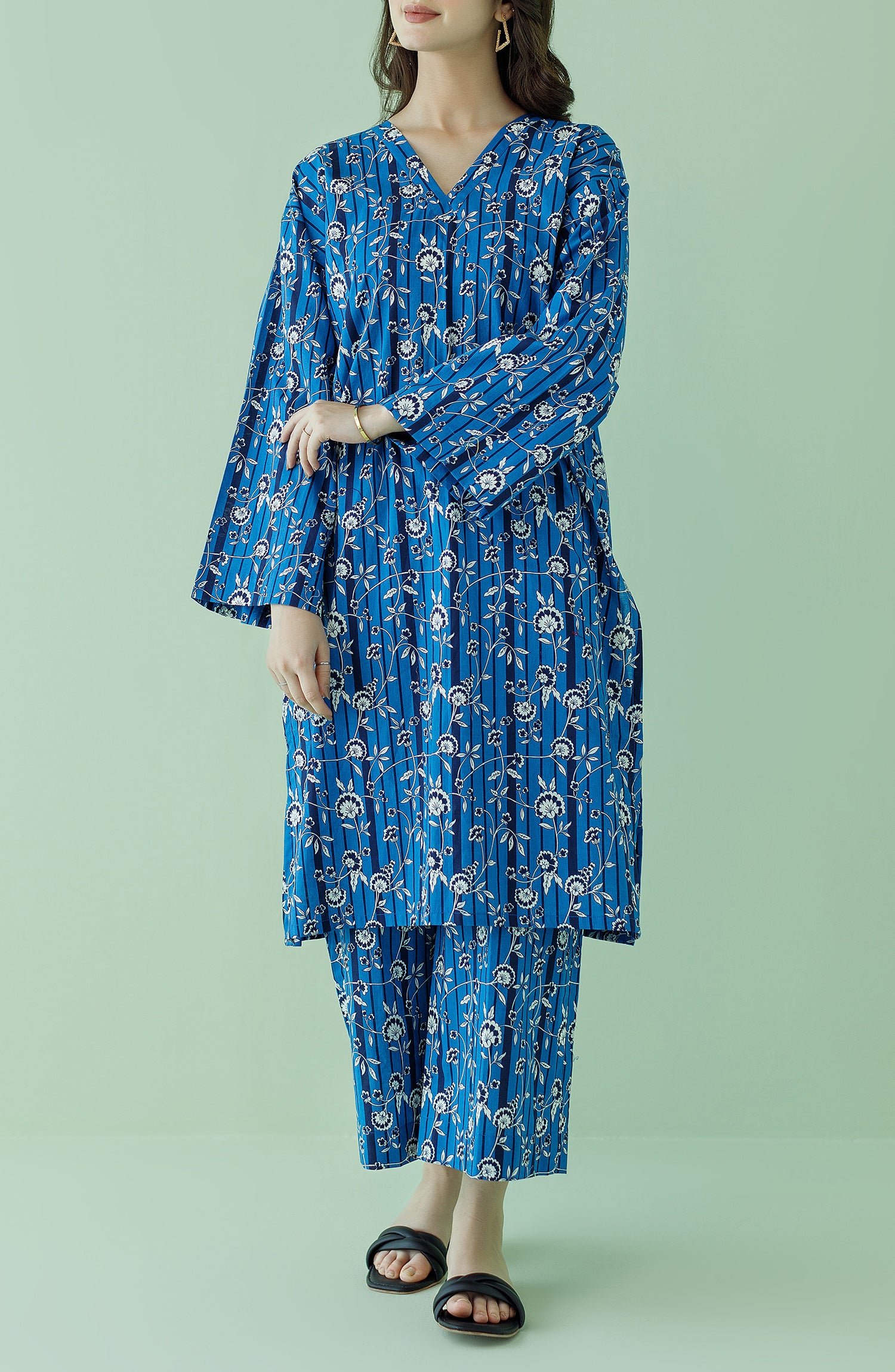 Unstitched 2 Piece Printed Lawn Shirt and Lawn Pant (NRDS-23-132/U BLUE)