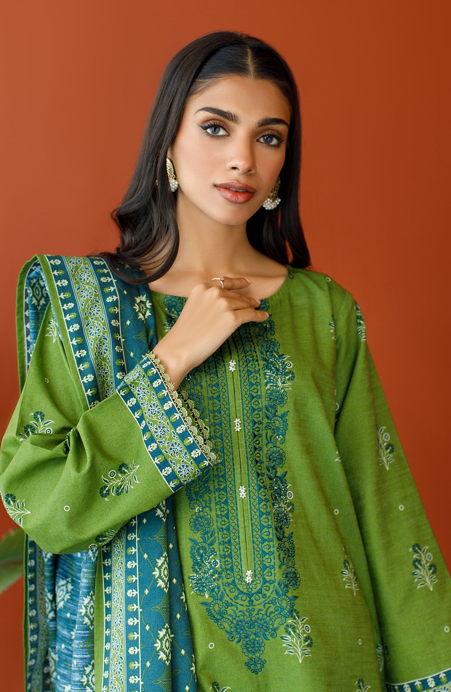 OTL-23-245/S L.GREEN KHADDAR Women READY TO WEAR SHIRT DUPATTA PANTS