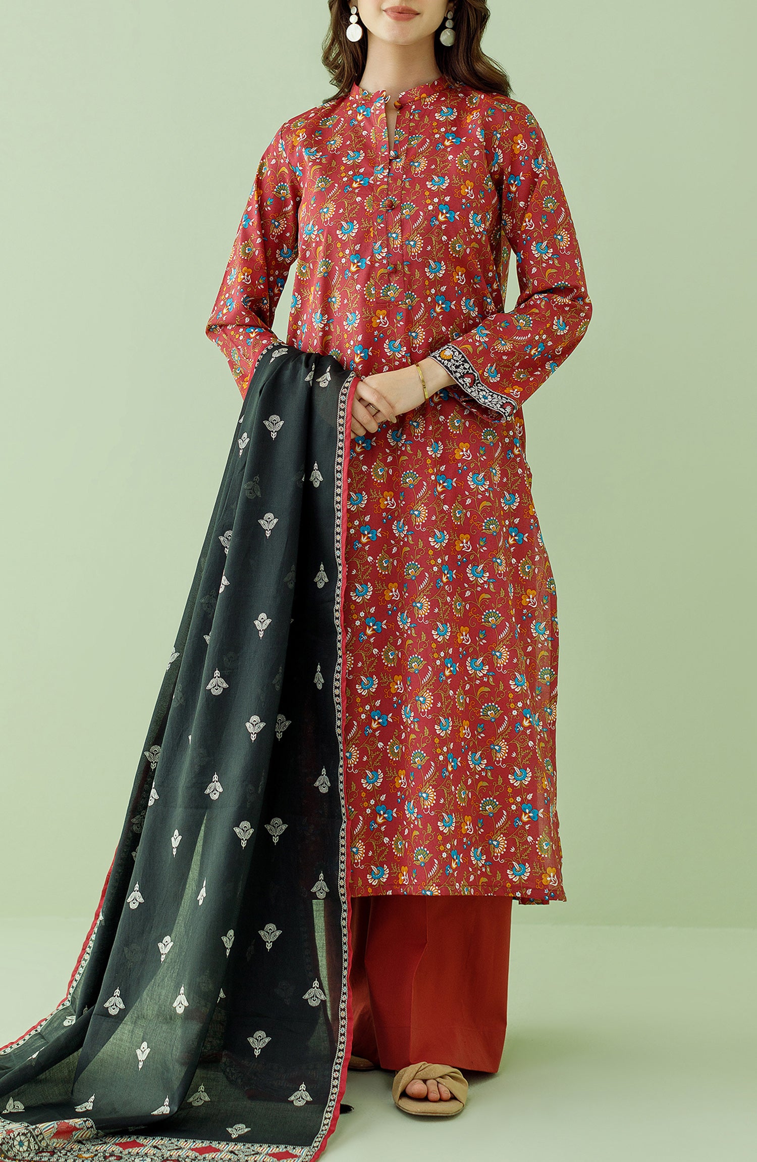 Stitched 3 Piece Printed Lawn Shirt , Cambric Pant and Lawn Dupatta (OTL-23-353/S MAROON)