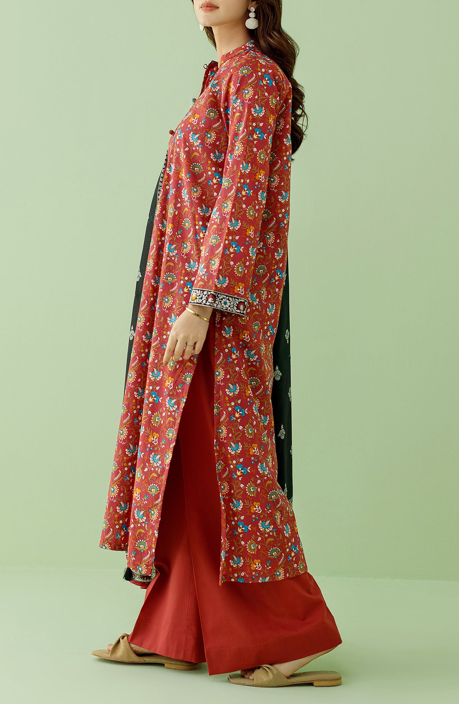 Stitched 3 Piece Printed Lawn Shirt , Cambric Pant and Lawn Dupatta (OTL-23-353/S MAROON)