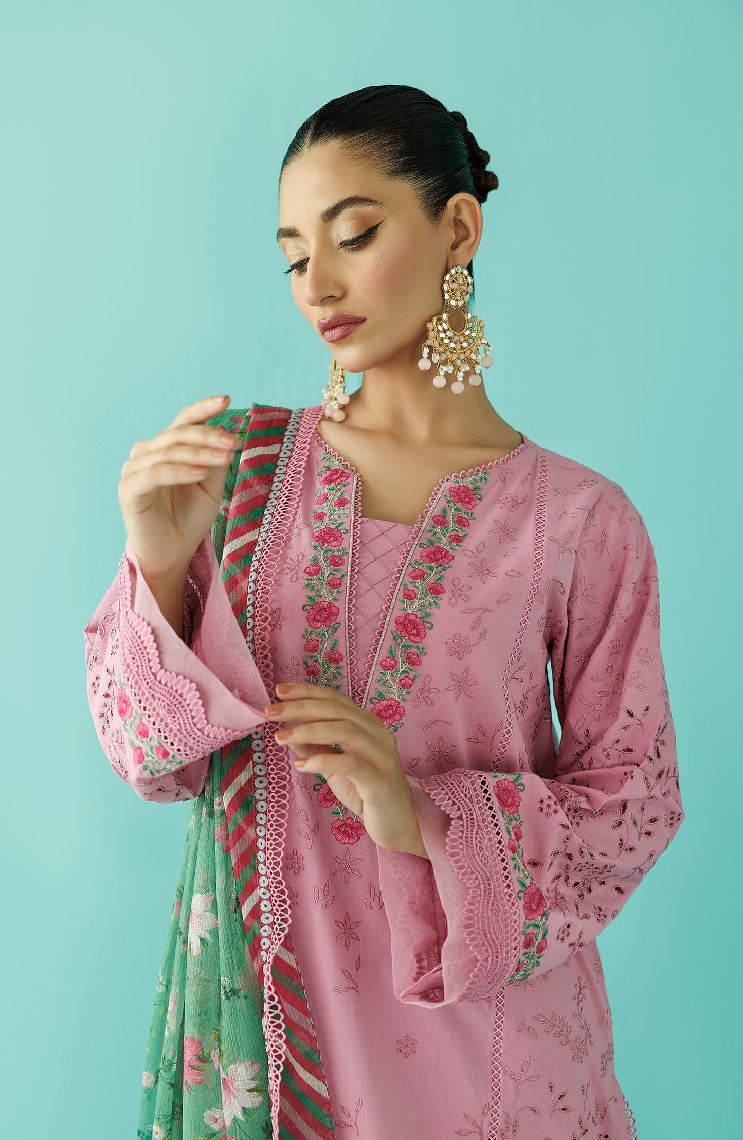 Unstitched 3 Piece Embroidered Lawn Shirt , Cambric Pant and Chiffon Dupatta (OTL-24-031/U PINK)