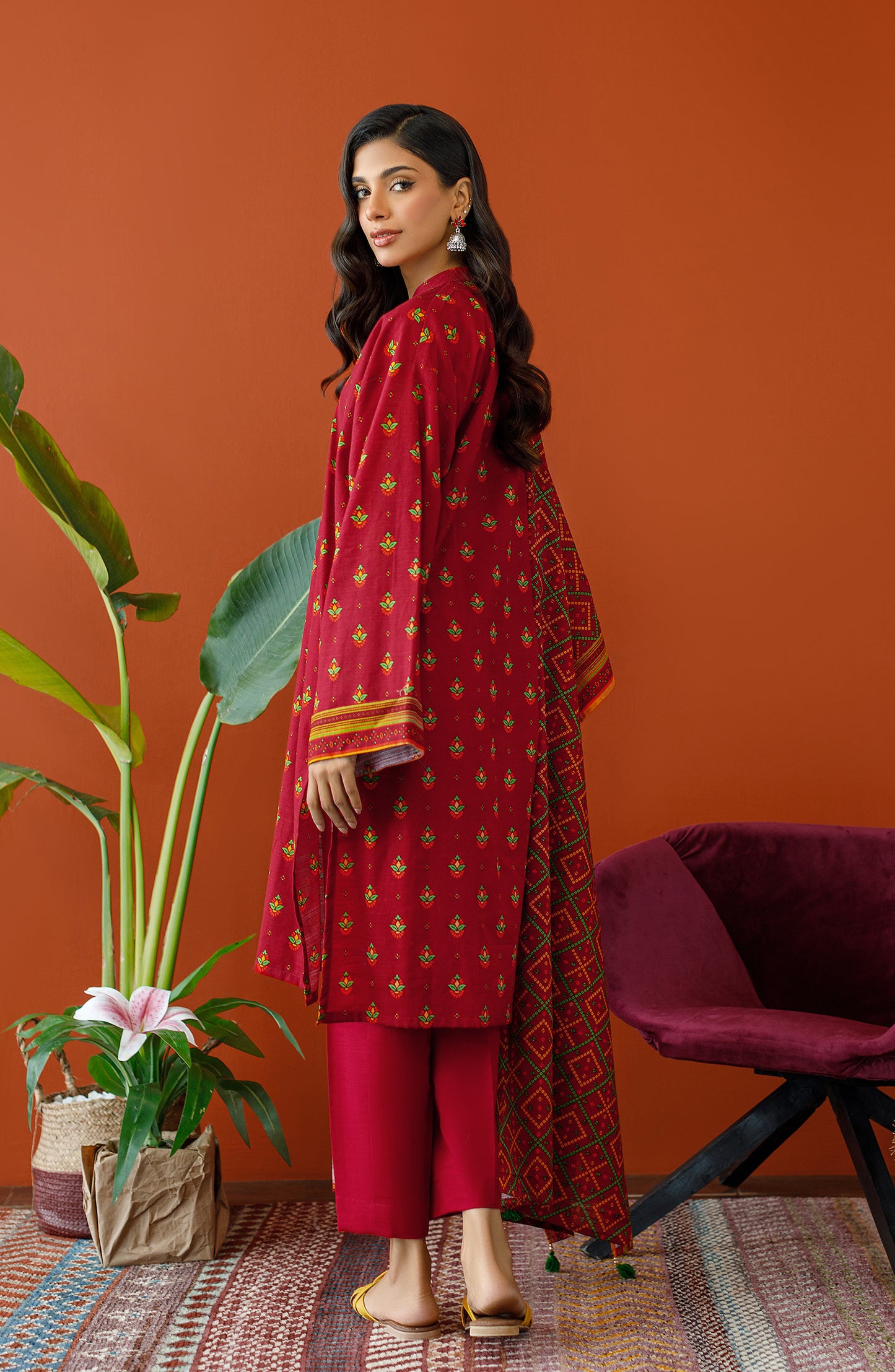 OTL-23-301/U MAROON KHADDAR Women UNSTITCHED SHIRT DUPATTA PANTS