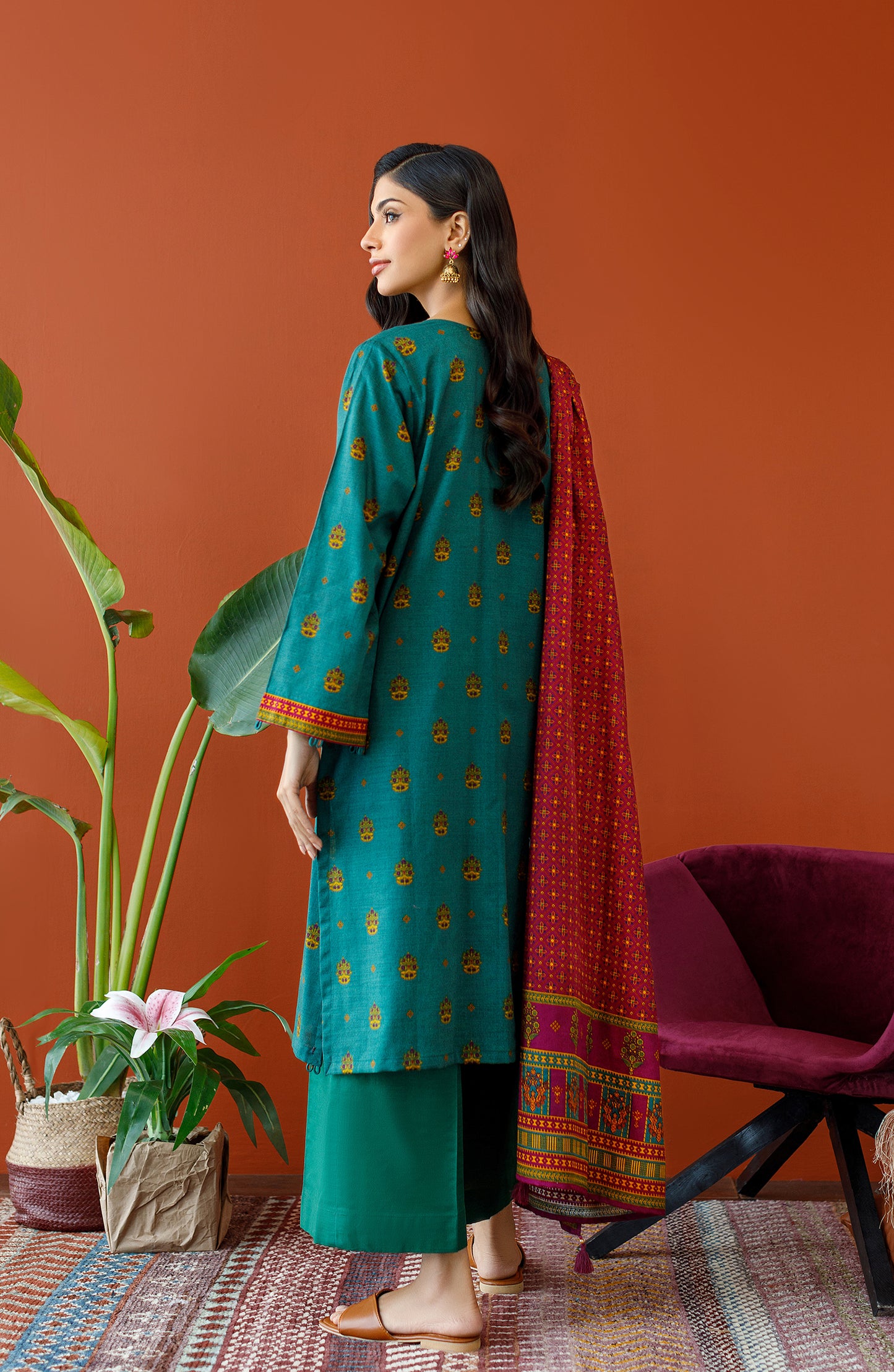 OTL-23-265/U GREEN KHADDAR Women UNSTITCHED SHIRT DUPATTA PANTS