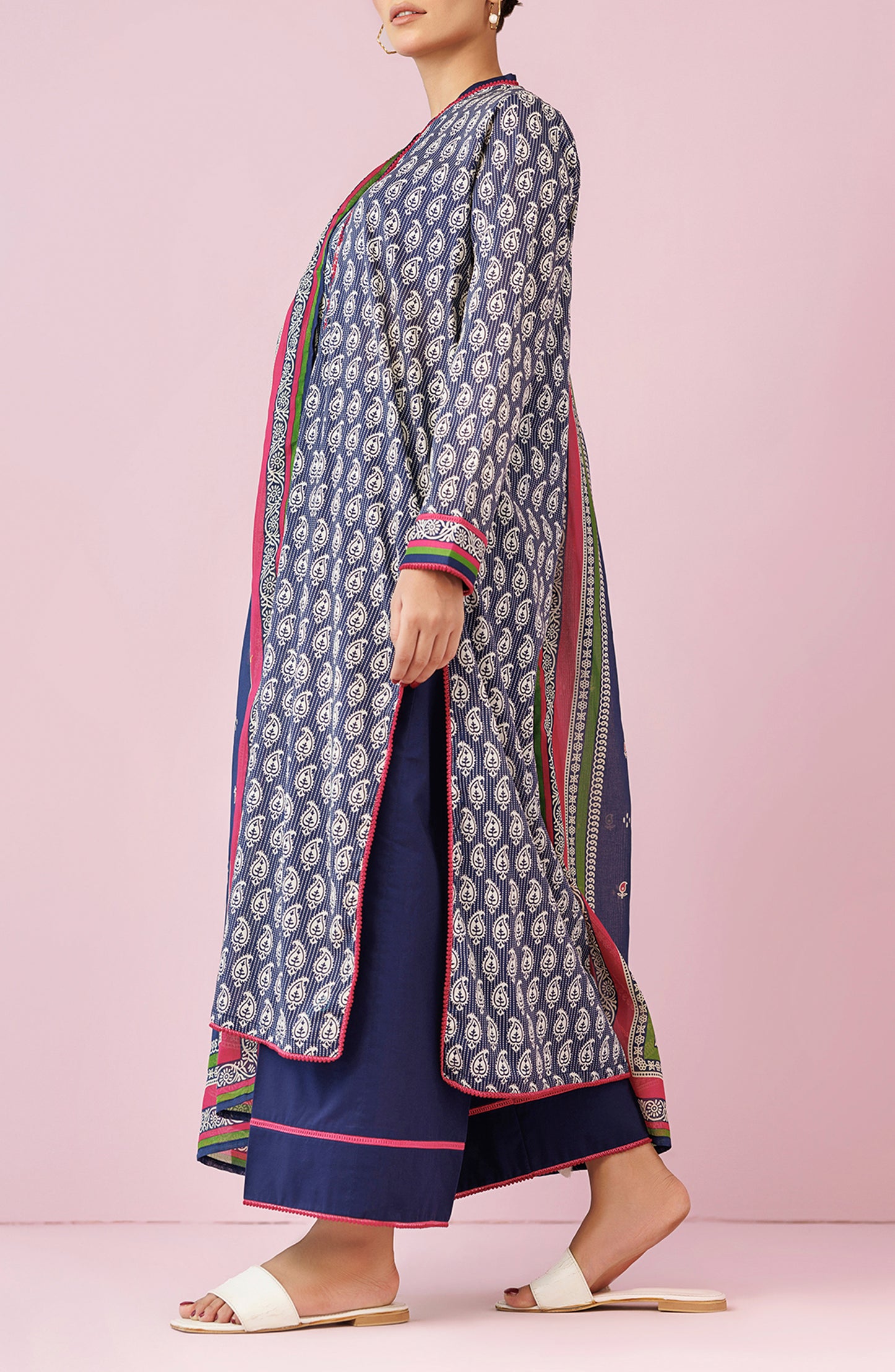 Unstitched 3 Piece Printed Lawn Shirt , Cambric Pant and Lawn Dupatta (OTL-24-135/U BLUE)