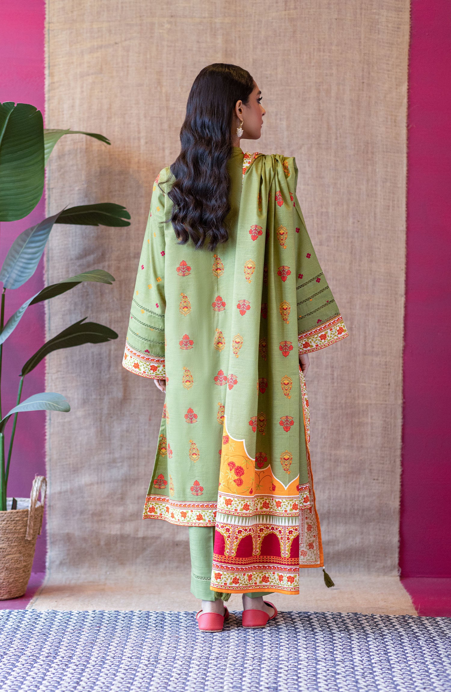 OTL-22-146/S GREEN KHADDAR  READY TO WEAR SHIRT DUPATTA PANTS