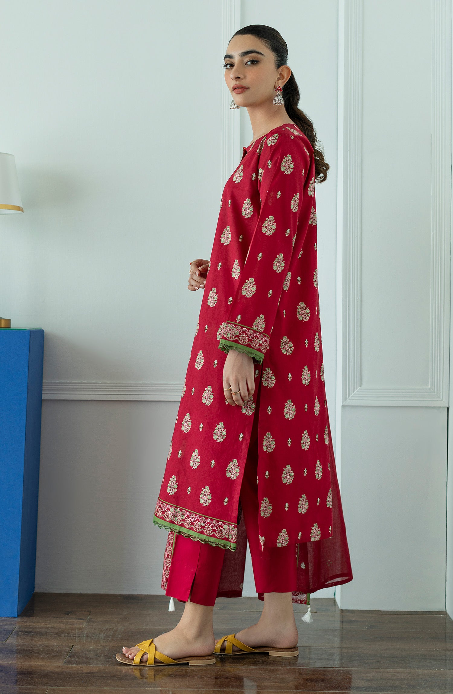 OTL-23-069/U RED LAWN  UNSTITCHED SHIRT DUPATTA PANTS