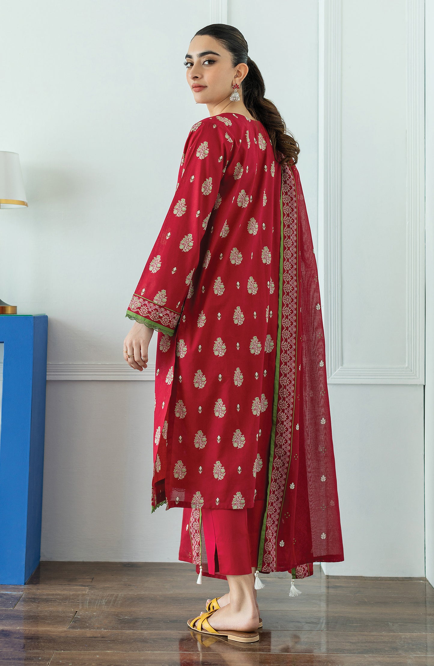 OTL-23-069/U RED LAWN  UNSTITCHED SHIRT DUPATTA PANTS