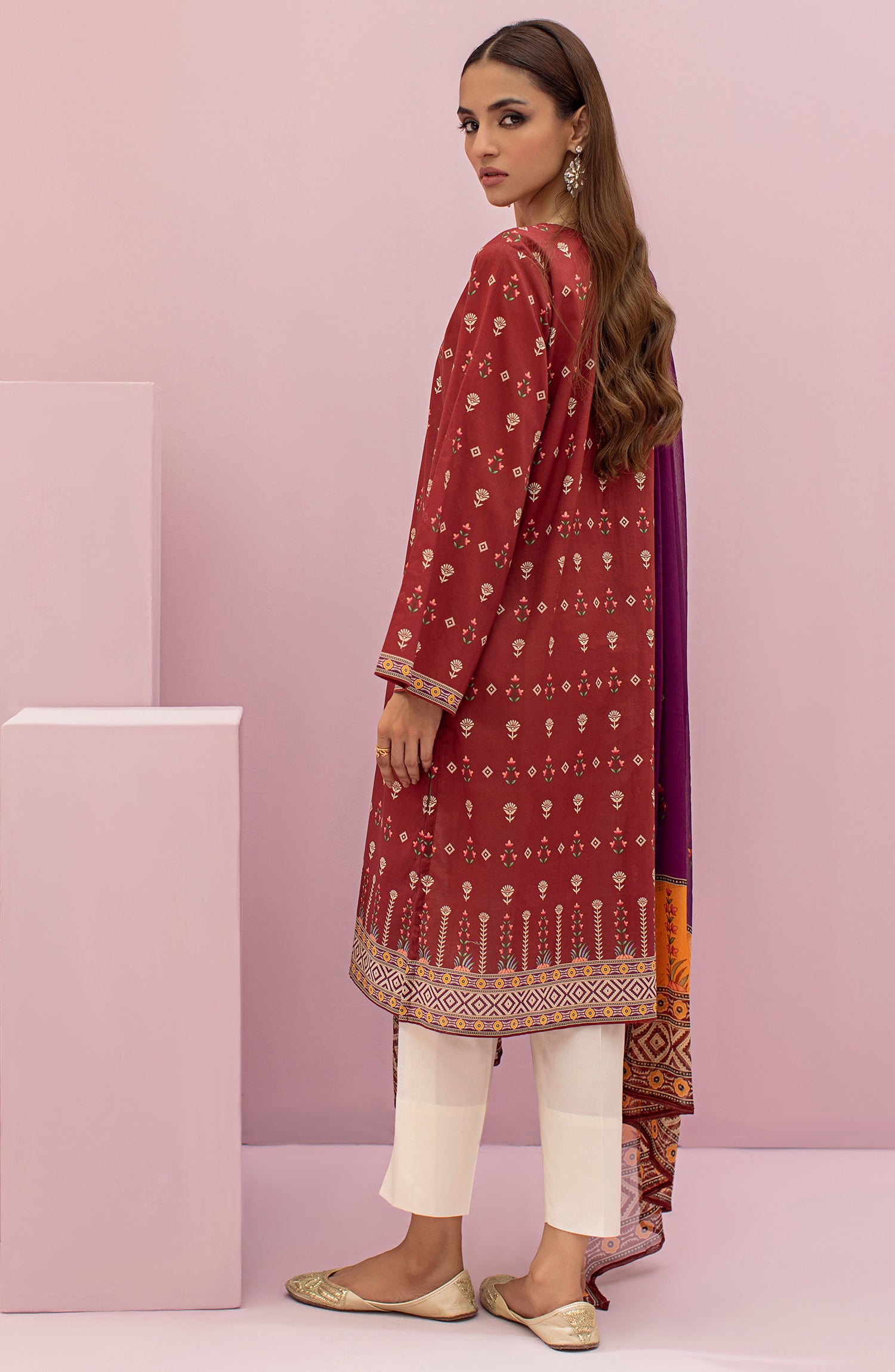 NRDS-22-037/U MAROON LAWN  UNSTITCHED SHIRT DUPATTA