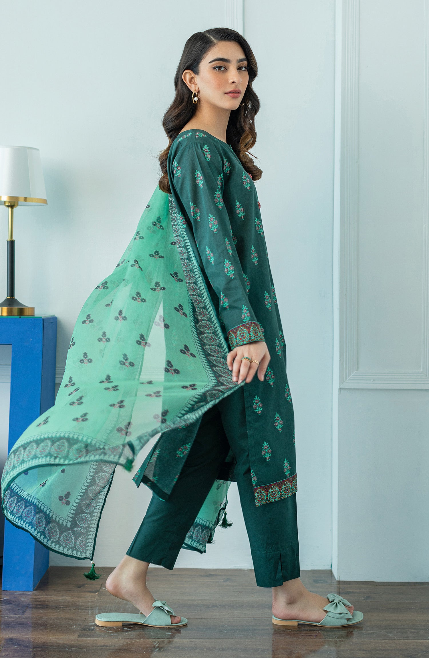 OTL-23-062/U GREEN LAWN  UNSTITCHED SHIRT DUPATTA PANTS